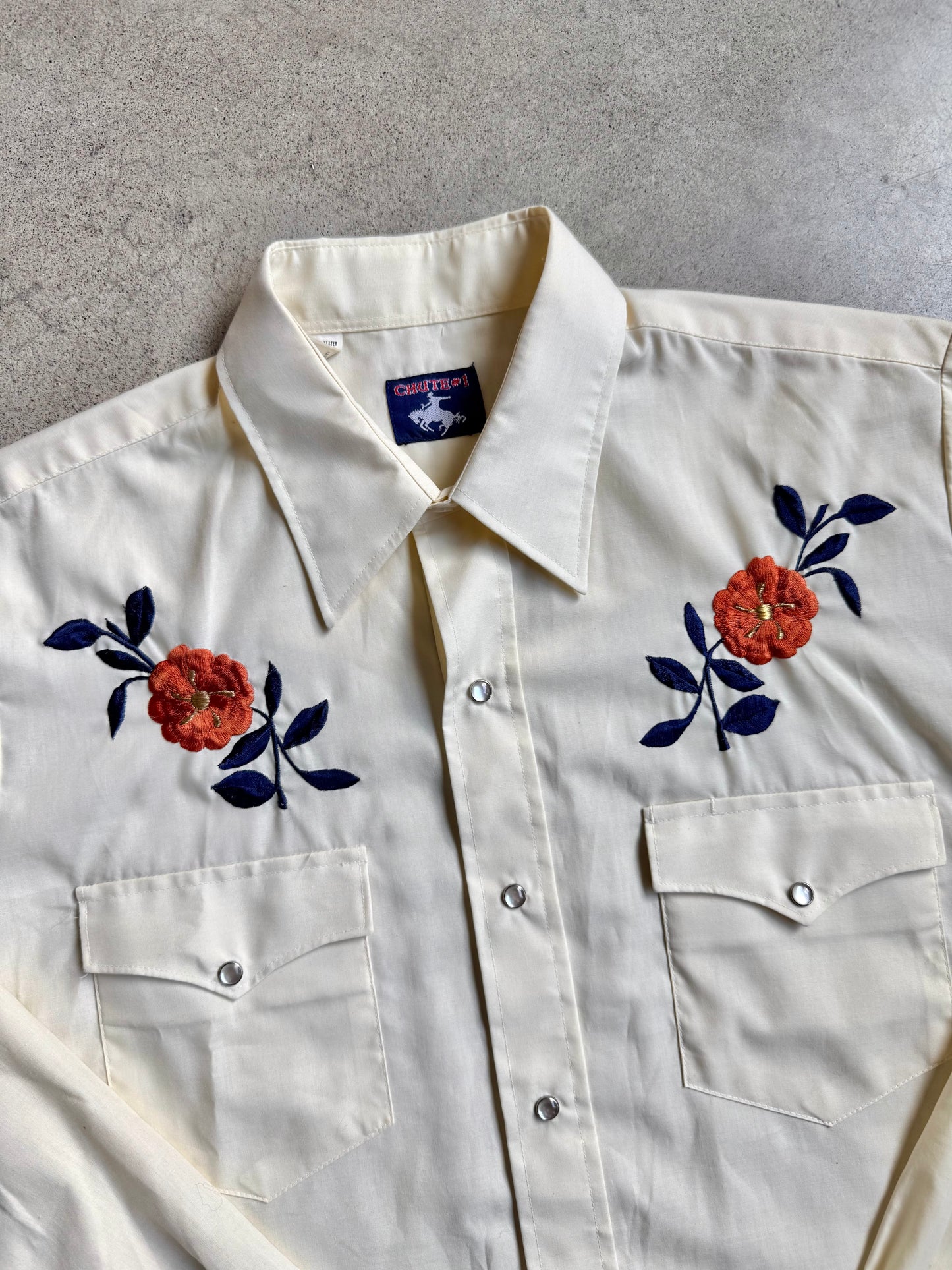 Vintage 1970s Chute #1 Floral Embroidered Western Pearl Snap Shirt | Medium