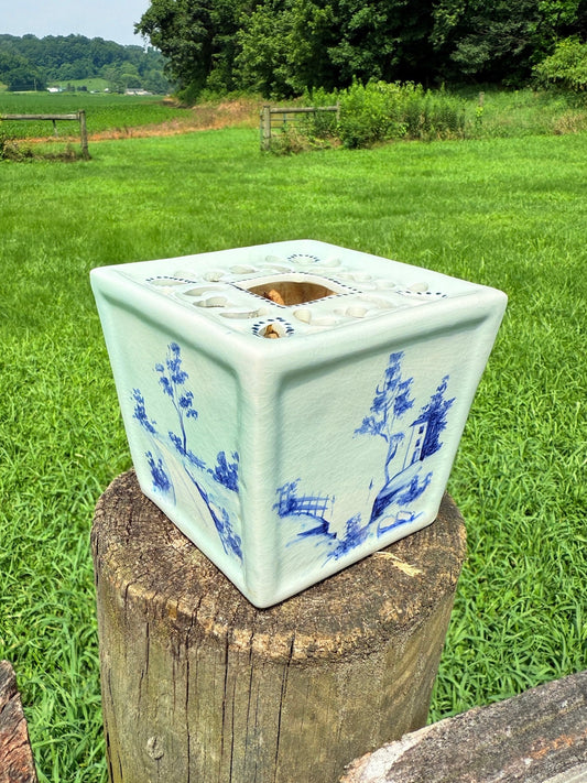 Vintage 1930s Elpa Alcobaca Ceramic Blue Willow Style Flower Brick/Vase