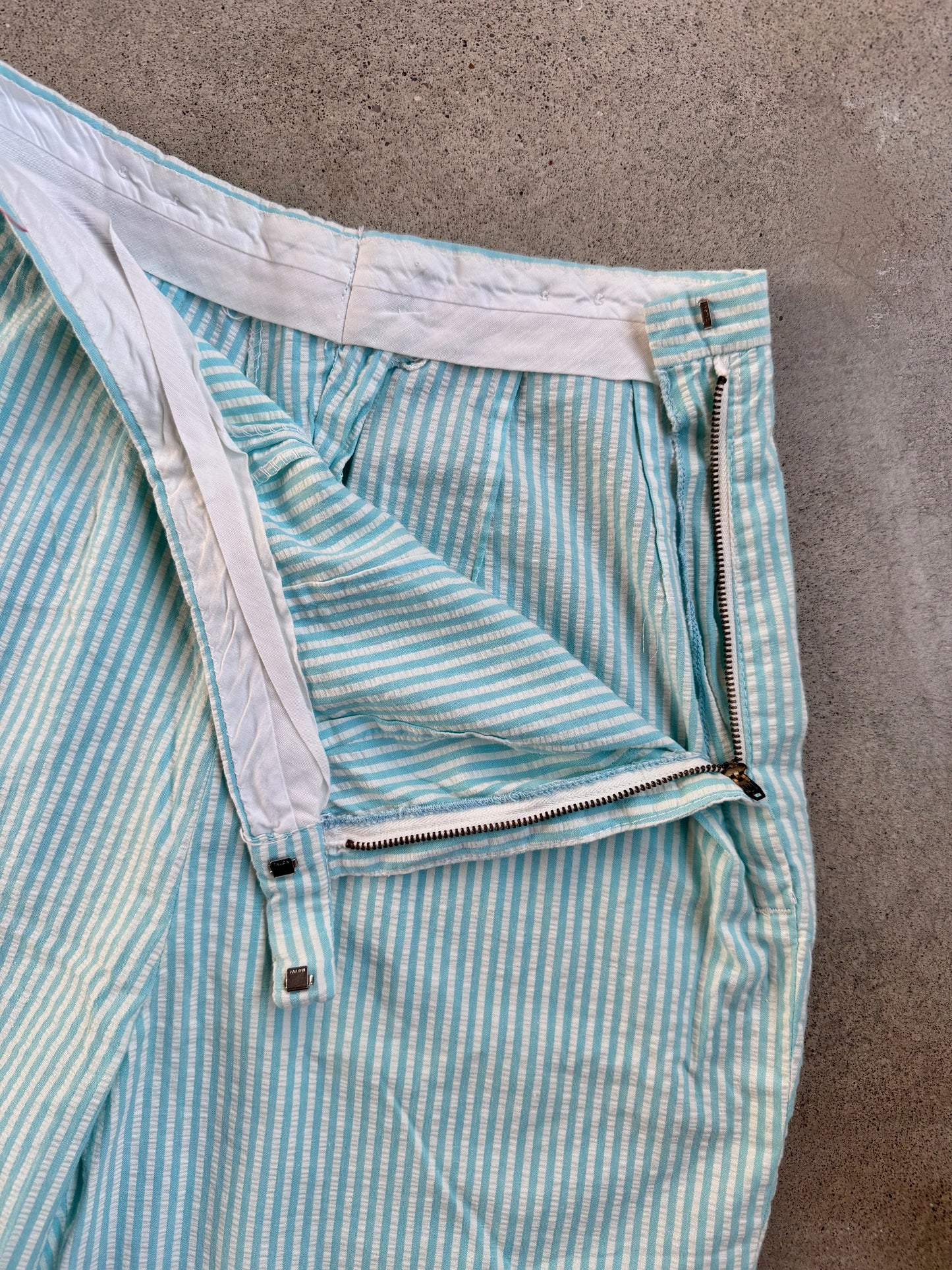 Vintage 1950s Tiger Pants Blue Seersucker Striped Shorts | Waist 26”