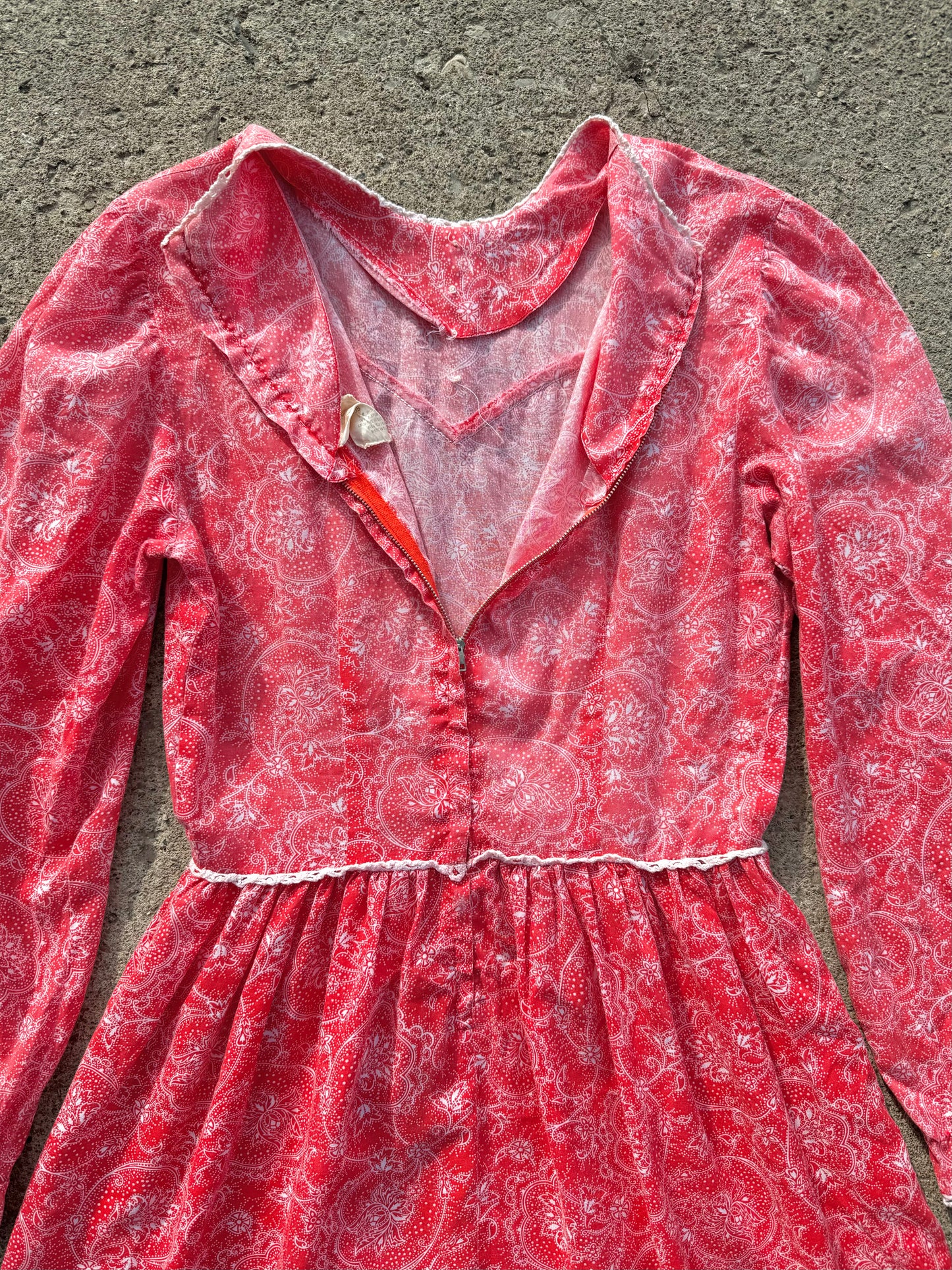 Vintage 1970s Red Paisley Long Sleeve Babydoll Dress | Small