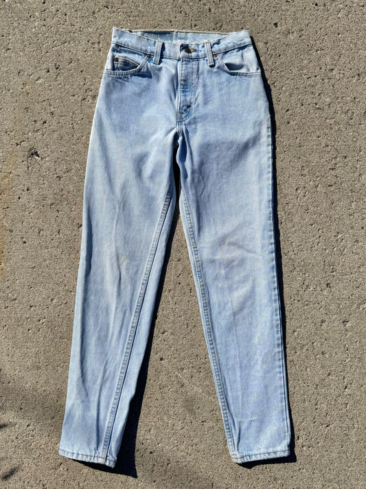 Vintage Levi’s 950 Orange Tab Light Wash Jeans | Waist 26”