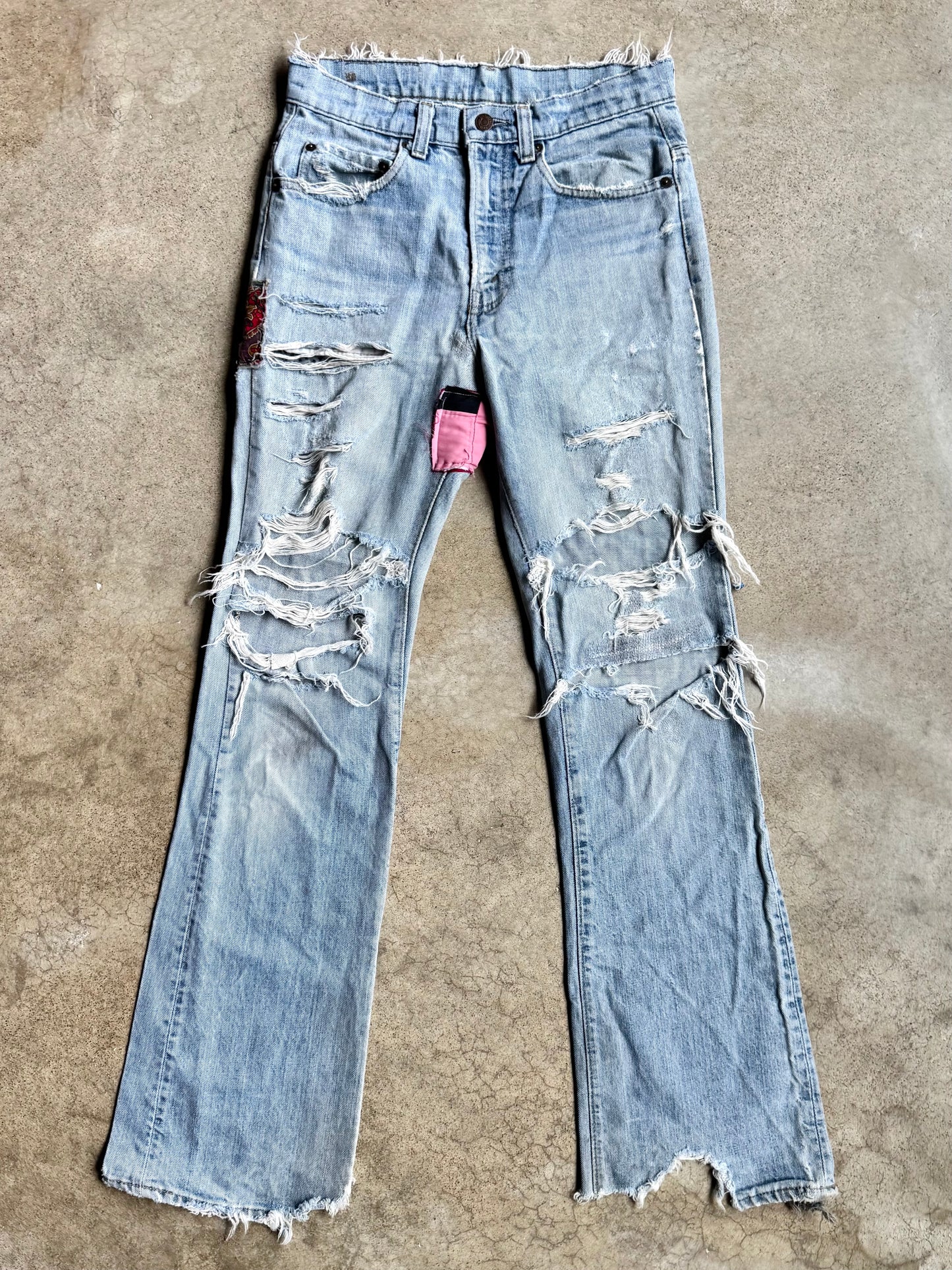 Vintage 1970s Levi’s Distressed Quilt Patched Flared Jeans | Waist 29”