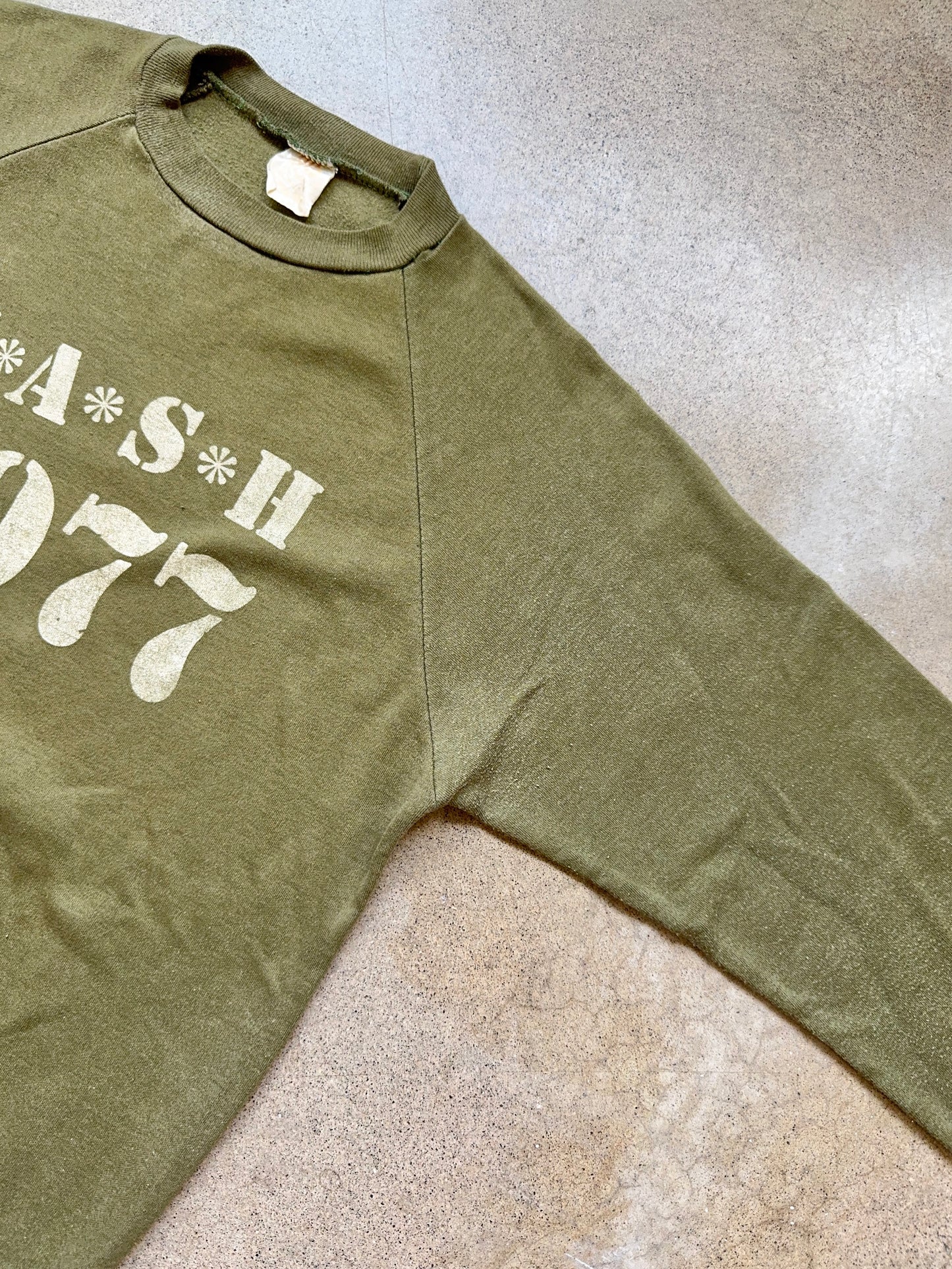 Vintage 1970s/80s Green M*A*S*H Graphic Raglan Sweatshirt | Medium
