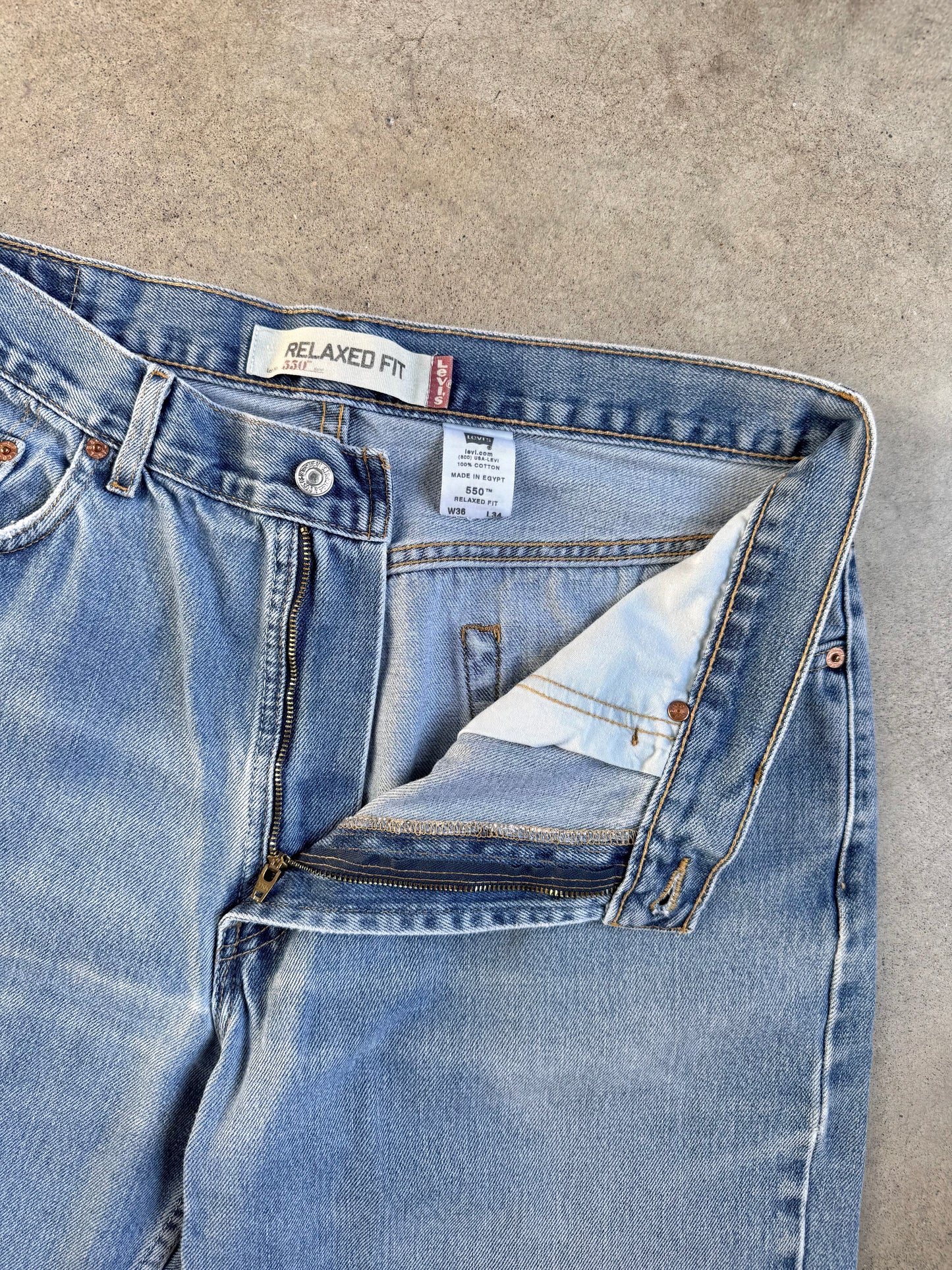 Levi's 550 Relaxed Fit Light Wash Jeans | 36x34