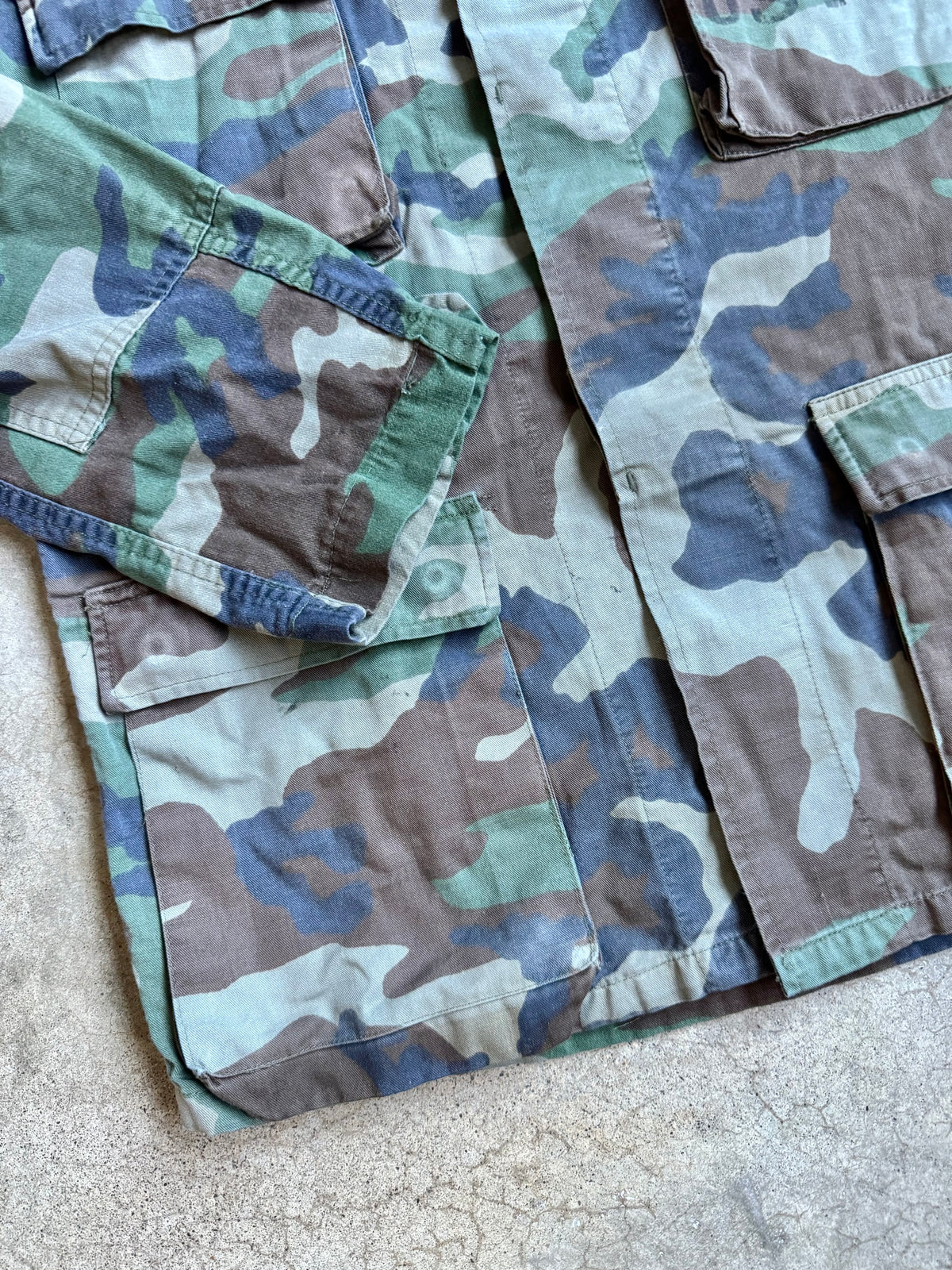 Vintage USMC Military Woodland Camo BDU Combat Jacket | S/M