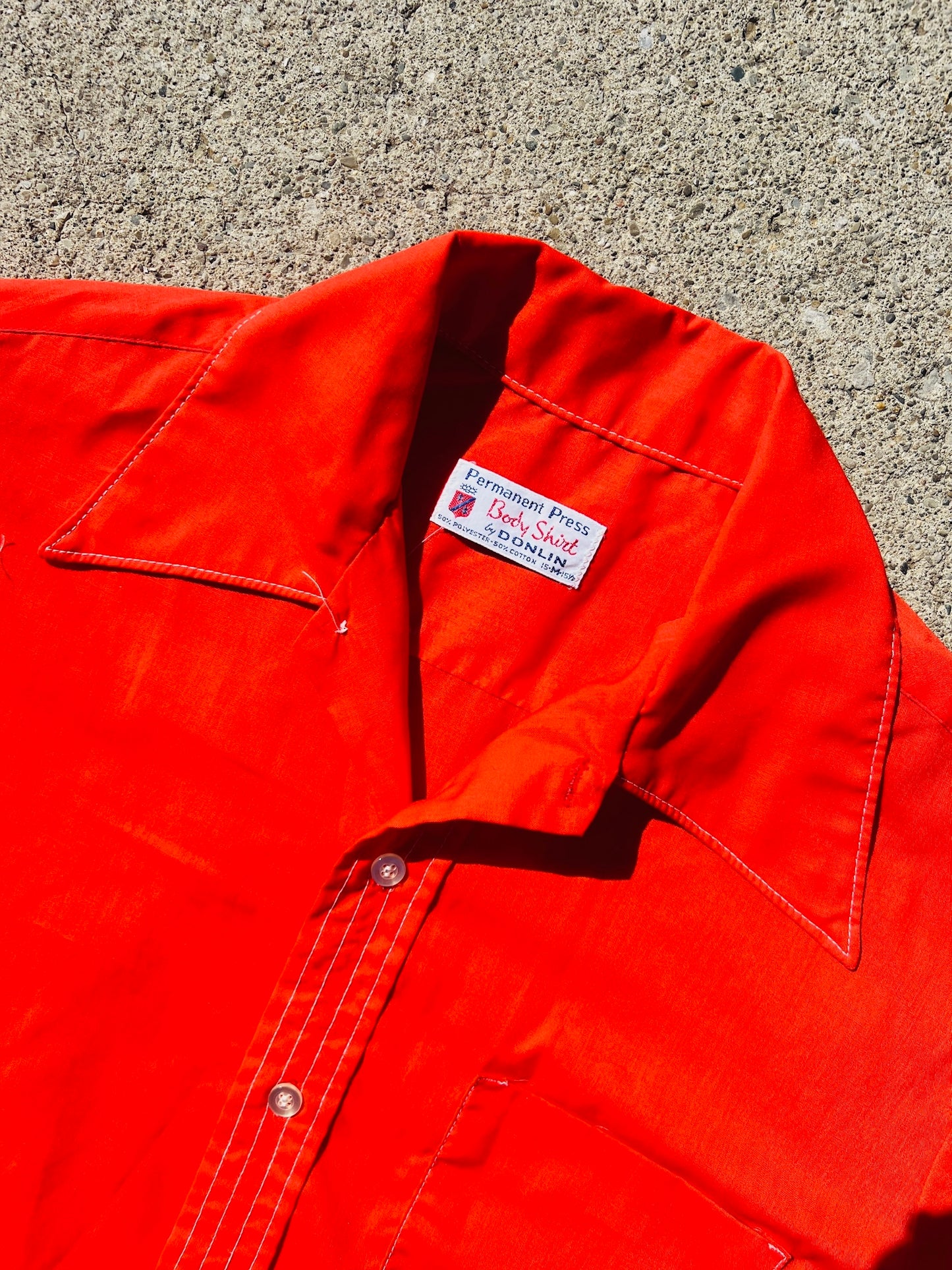 Vintage 1960s Donlin Red Dagger Collar Button Up Shirt