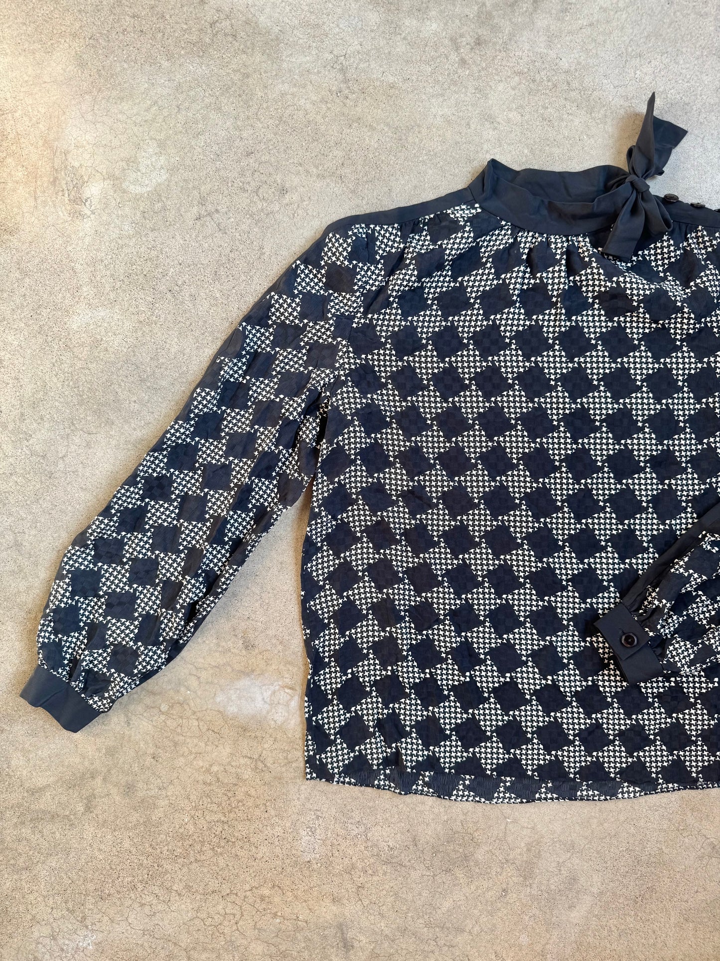 Vintage 1980s Black & White Houndstooth Silk High-Neck Bow Blouse | Medium