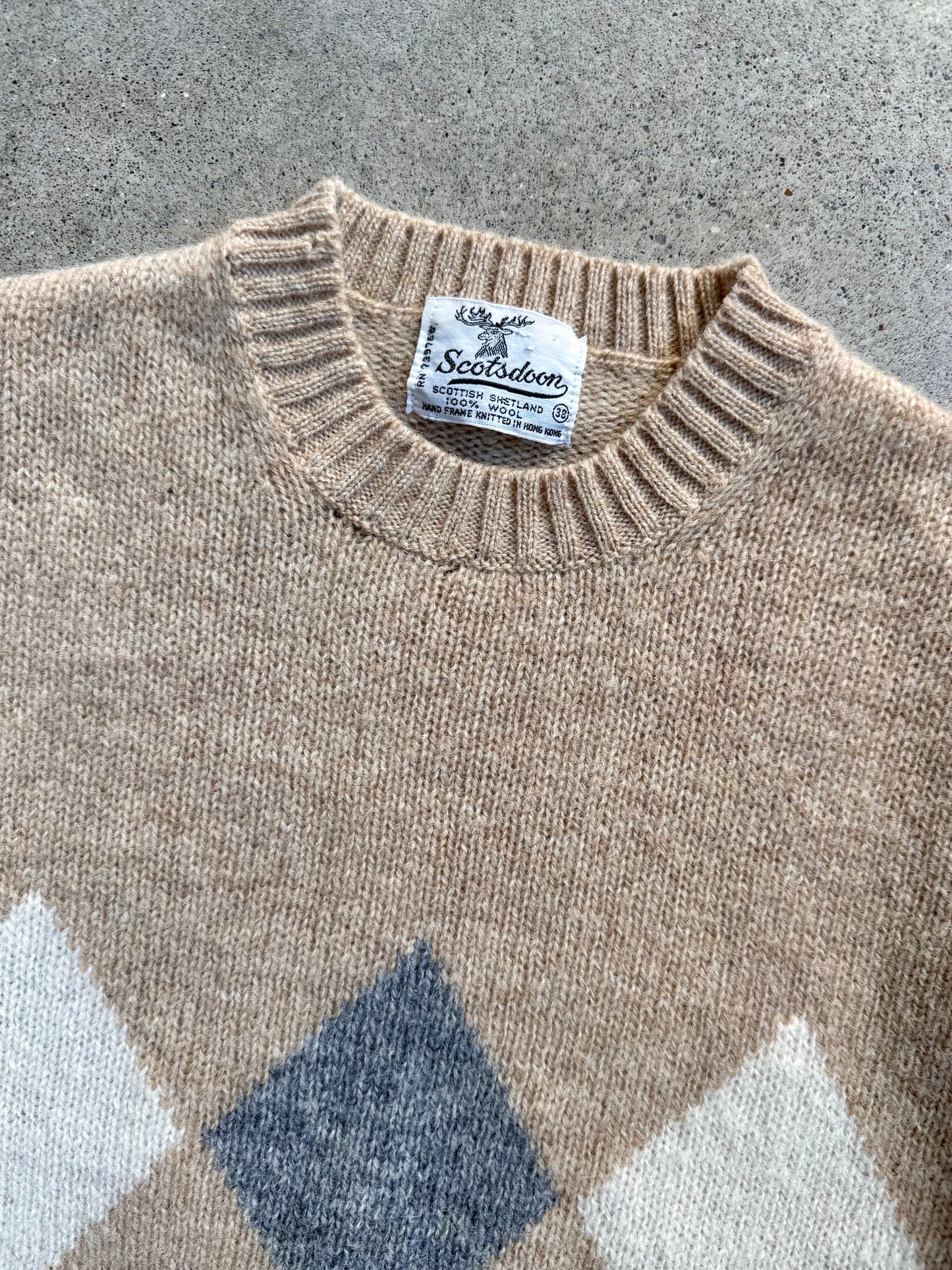 Vintage Scotsdoon Neutral Argyle Wool Sweater | S/M