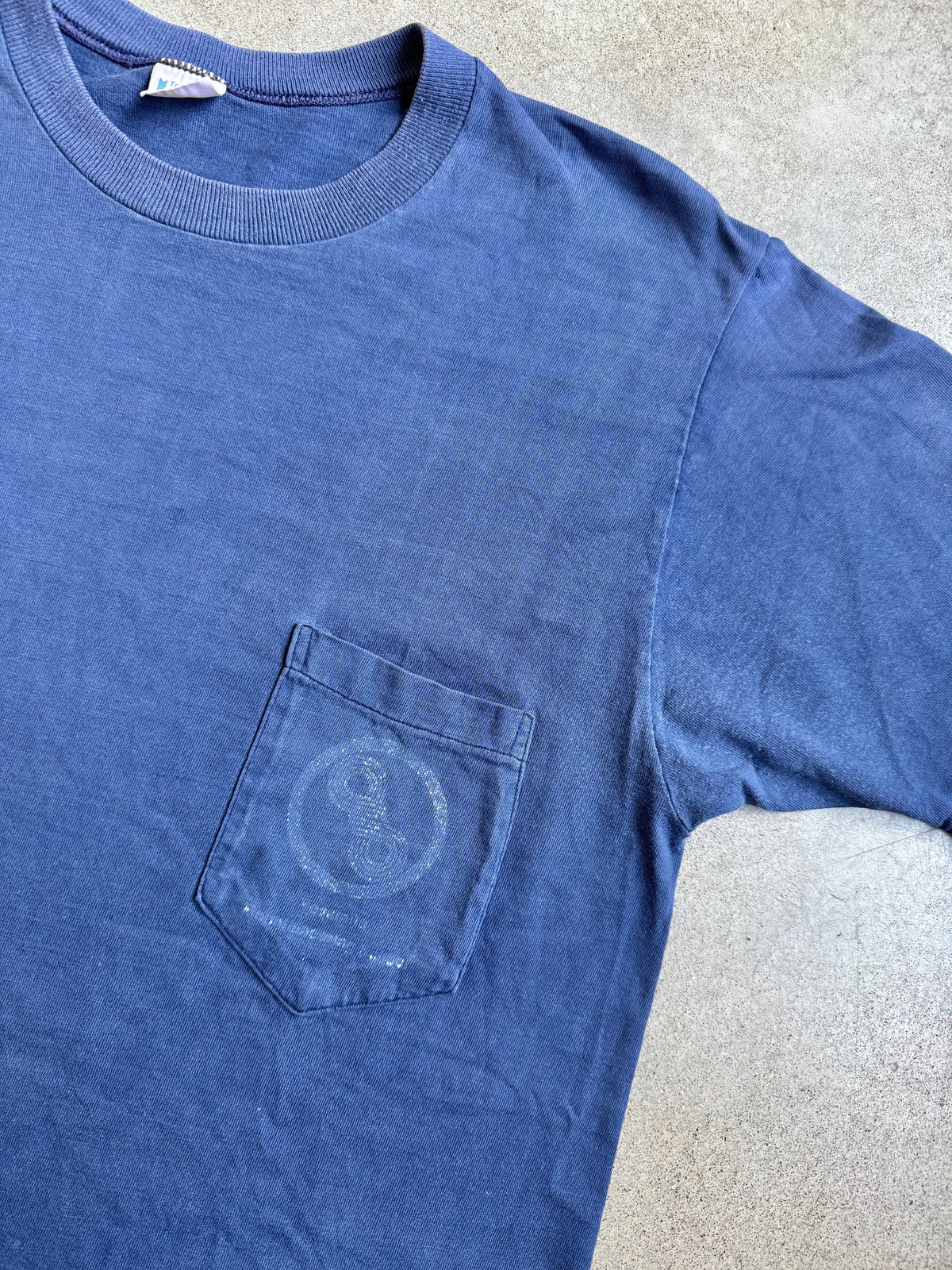 Vintage 1970s Yosemite Mountaineering School "Go Climb A Rock" Pocket Tee | Large