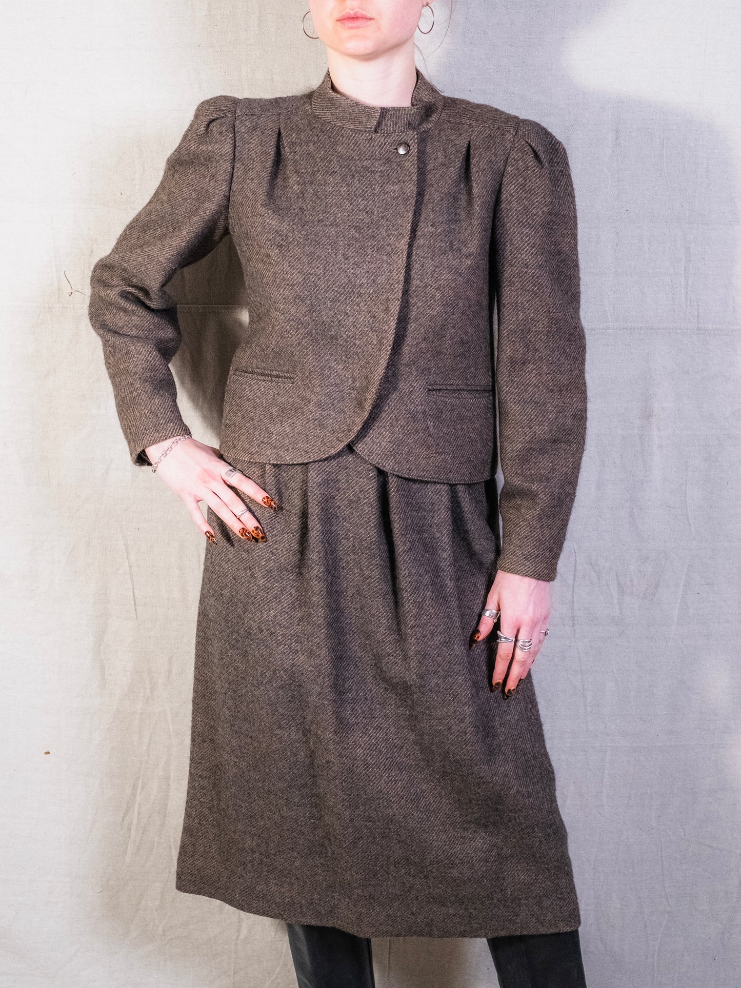 Vintage 1980s Danielli Brown Wool Tweed Two-Piece Skirt Suit | Small