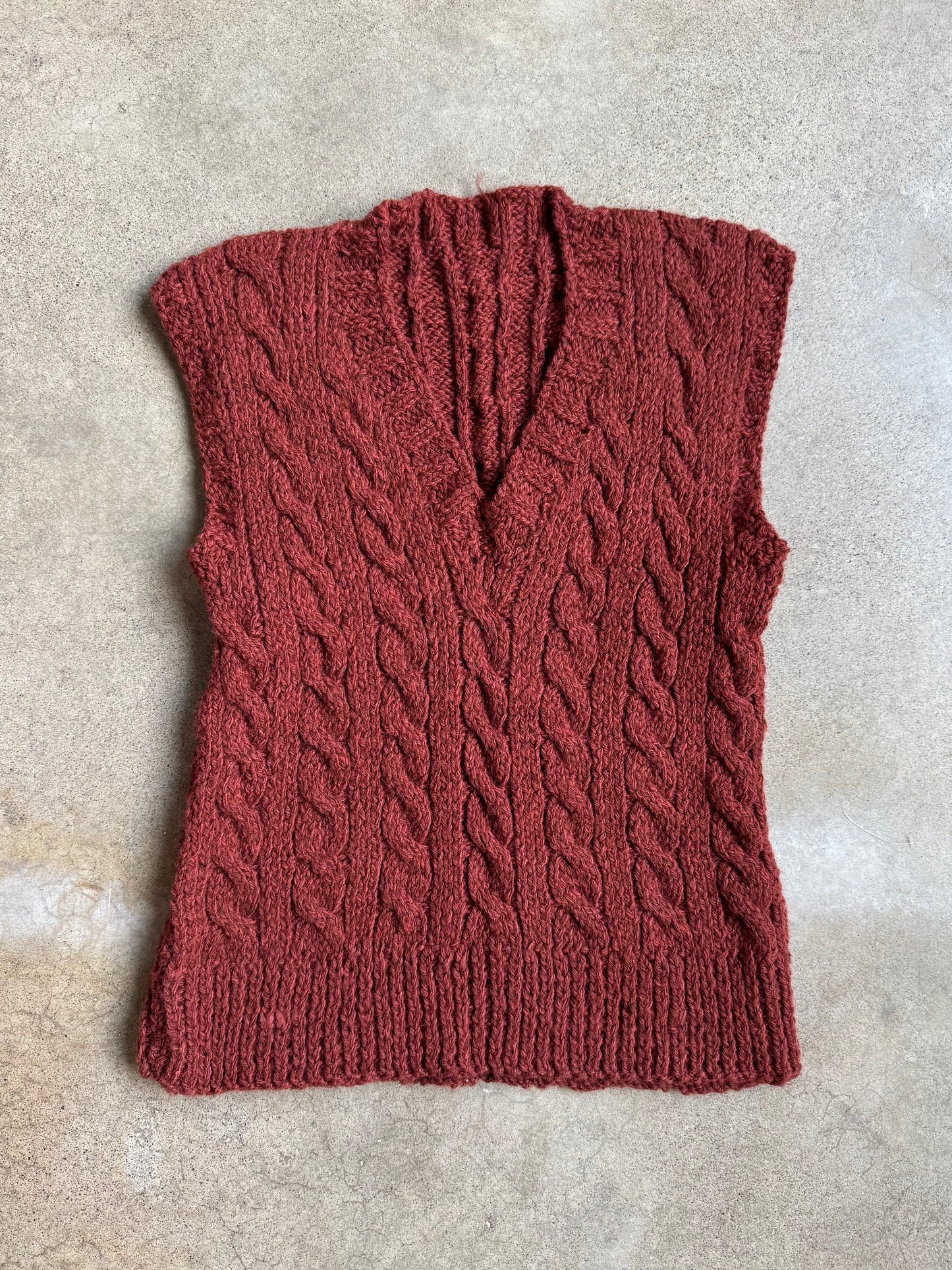 Vintage 1970s Handmade Rust Red Cableknit Sweater Vest | Small