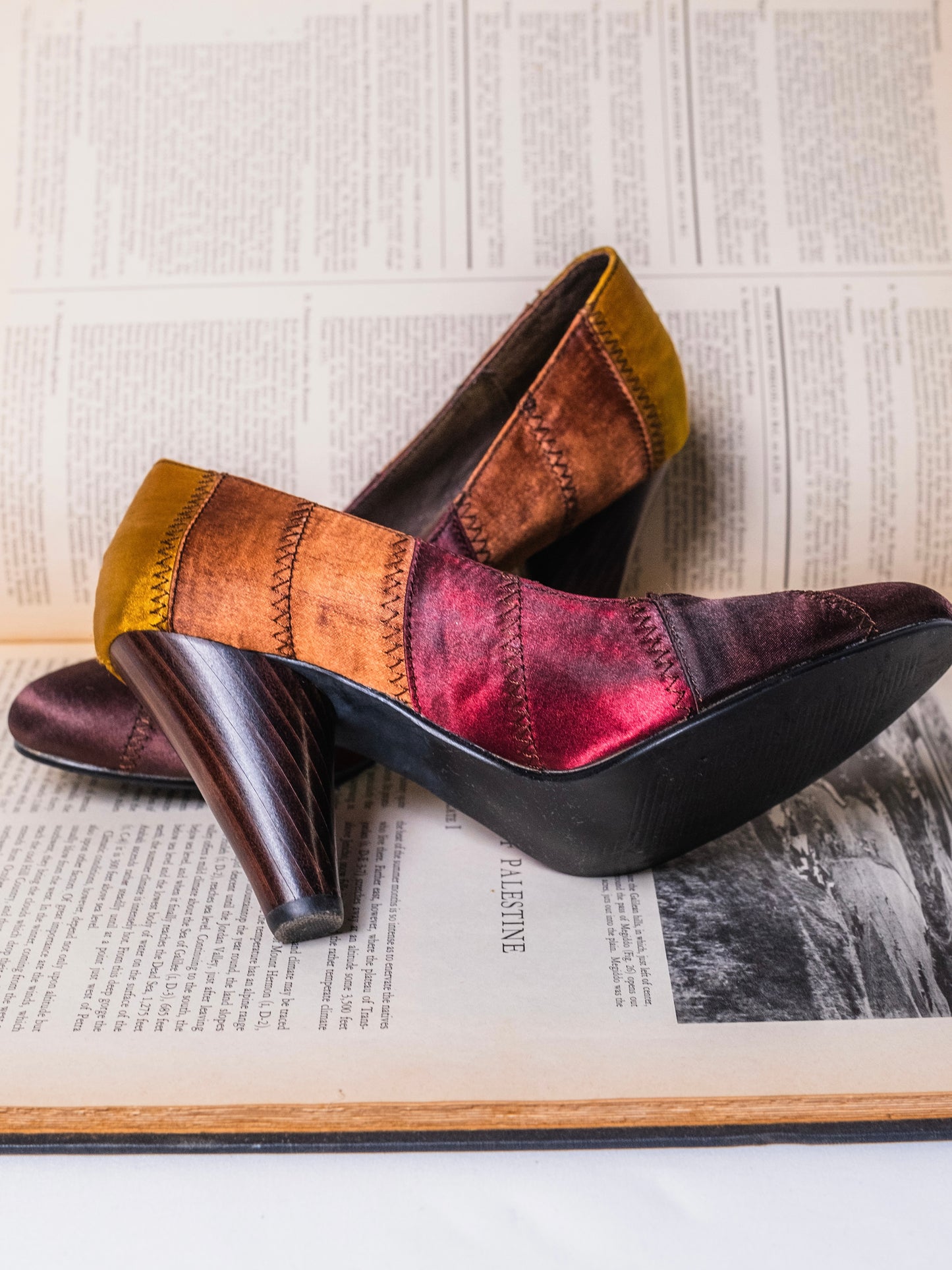 Vintage 1990s Satin Patchwork Pumps | Women’s 6.5