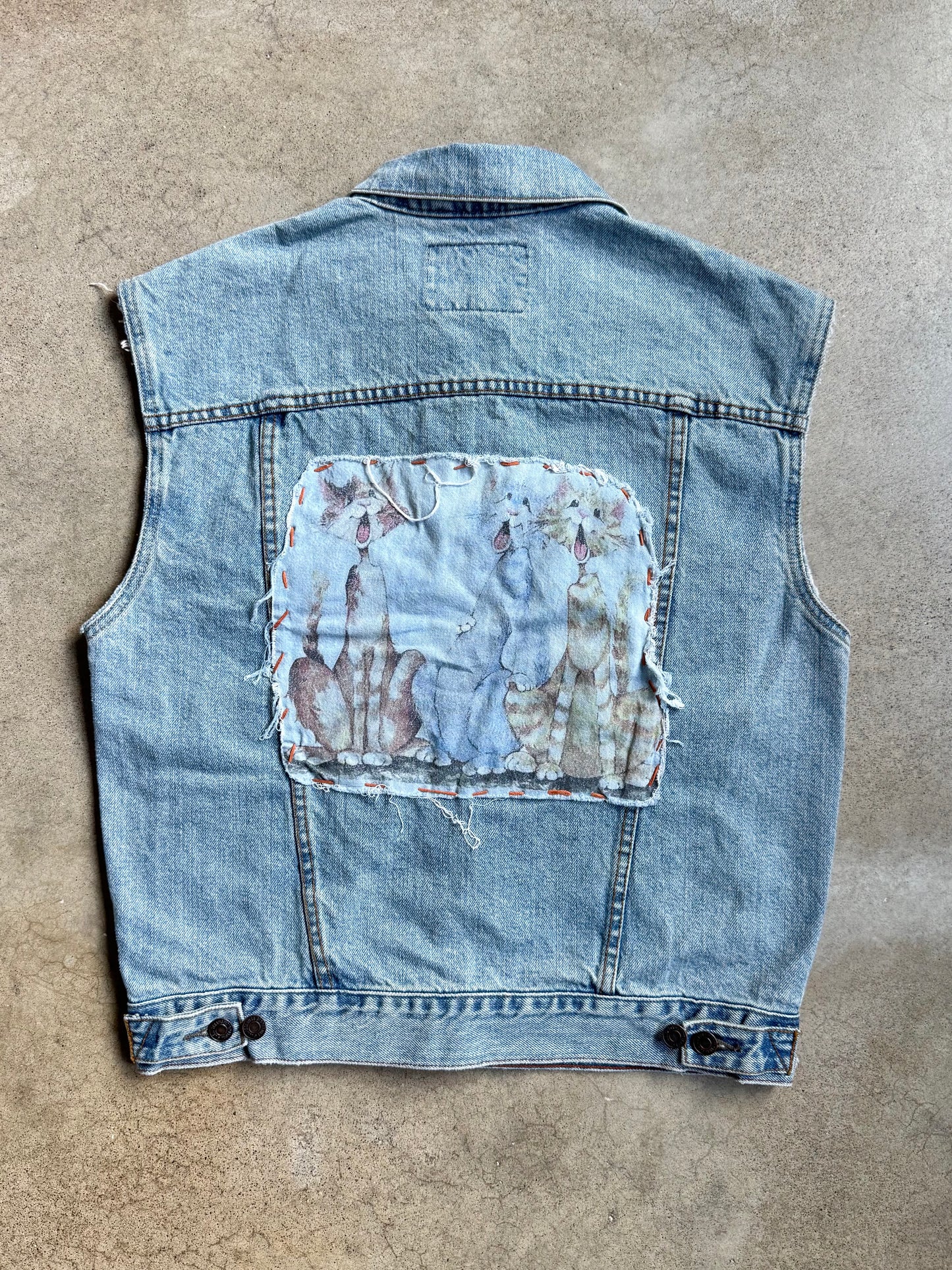 Vintage 2000s Levi’s Cat Patch Denim Cut-Off Vest | Medium