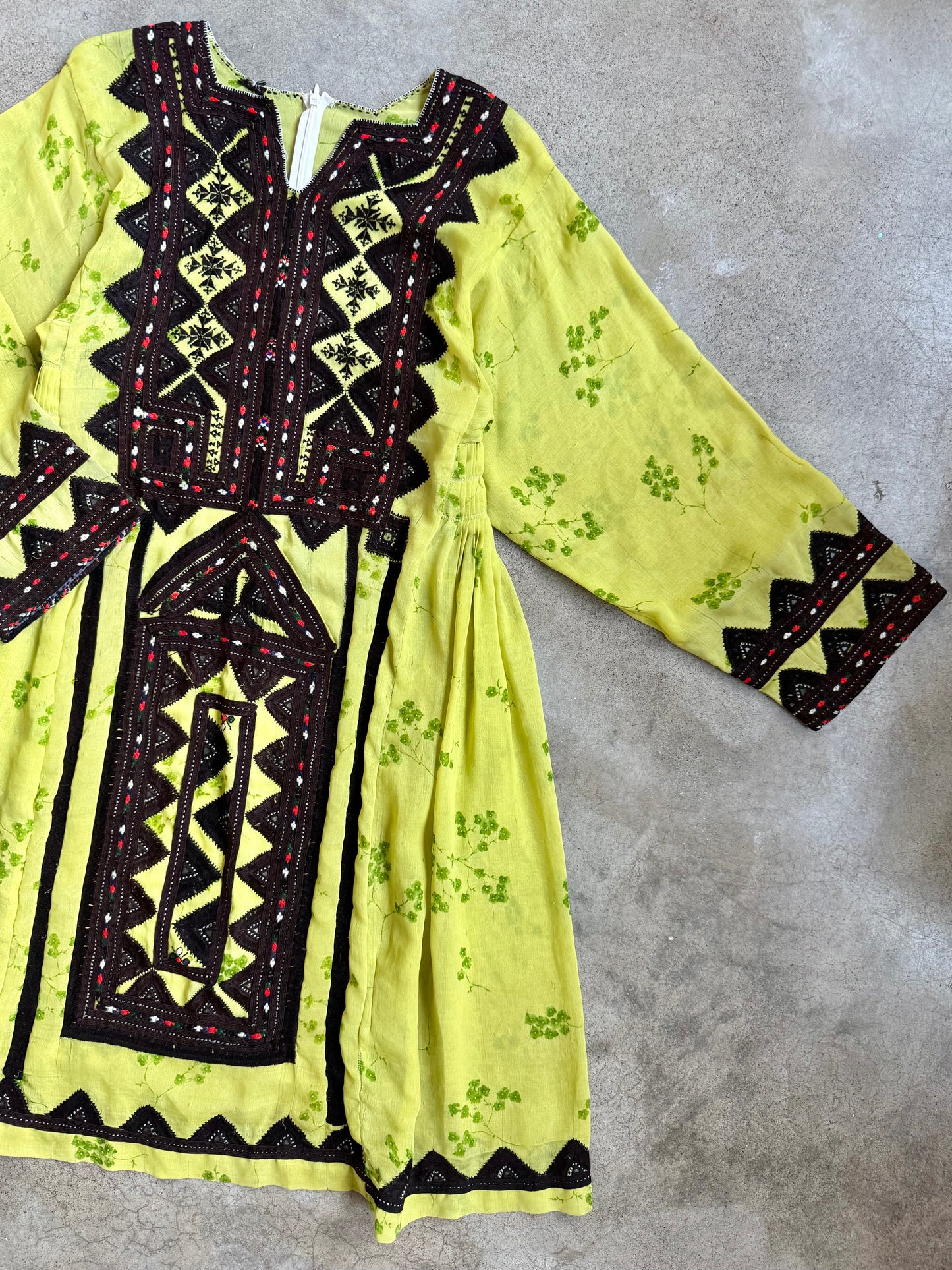 Vintage Green Afghan Balochi Embroidered Dress | Medium