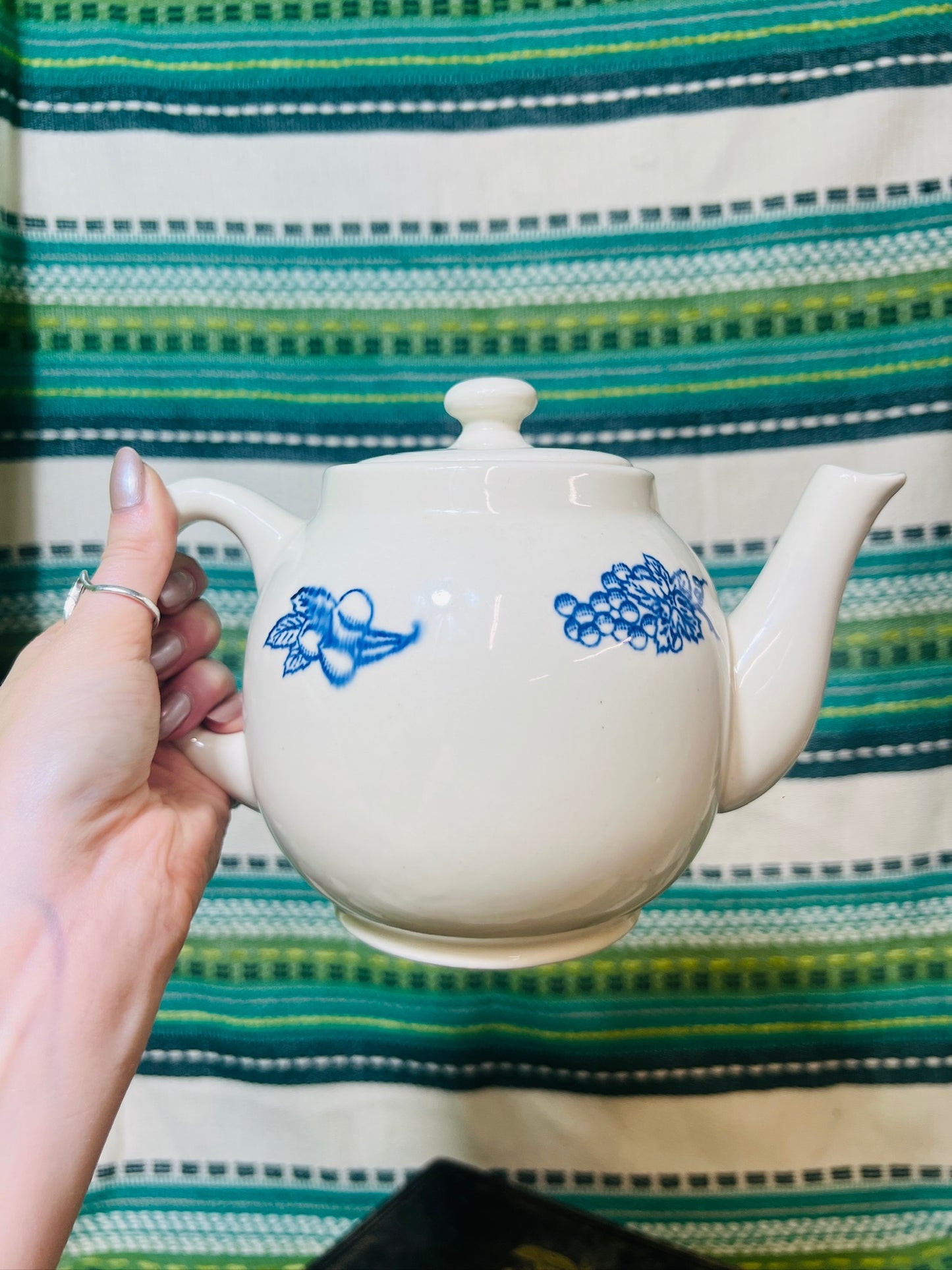 Vintage 1940s/50s Ceramic Tea Pot