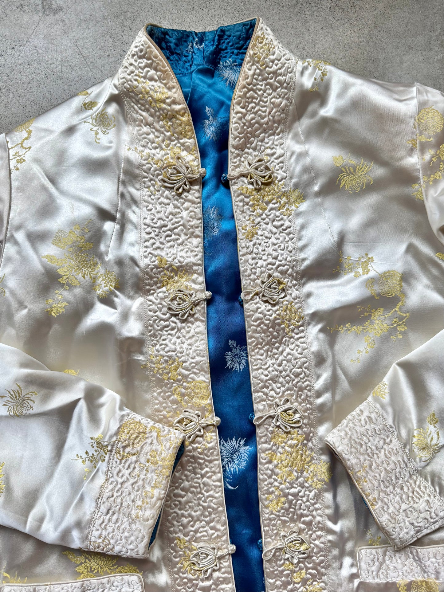 Vintage 1960s Silver Lake Chinese Reversible Satin Floral Jacquard Quilted Jacket | Medium