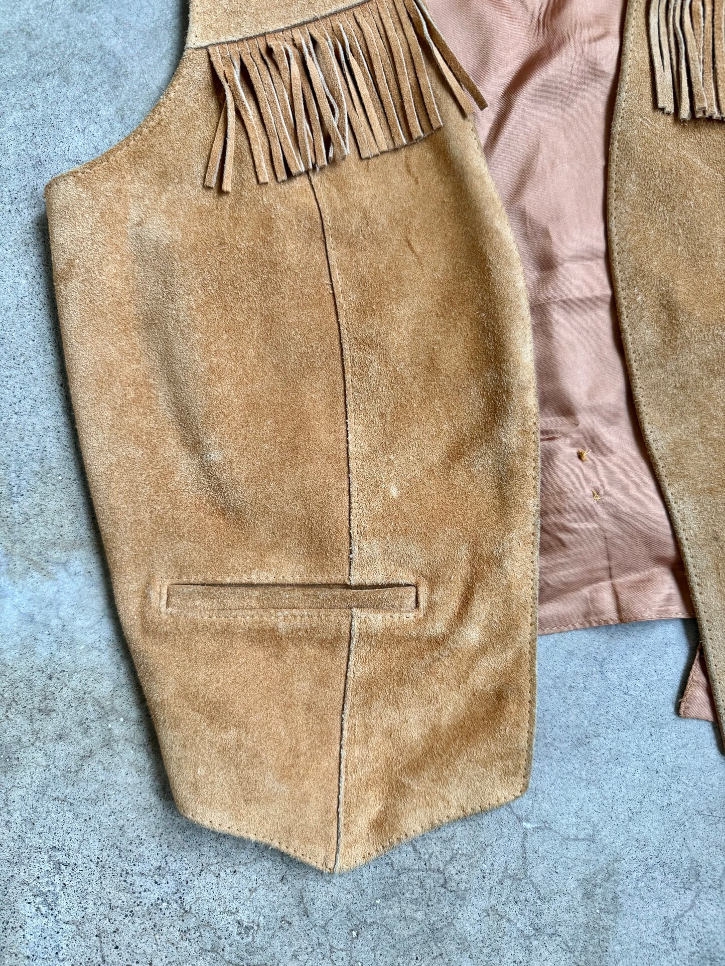 Vintage 1970s Tan Suede Leather Fringed Vest | Medium