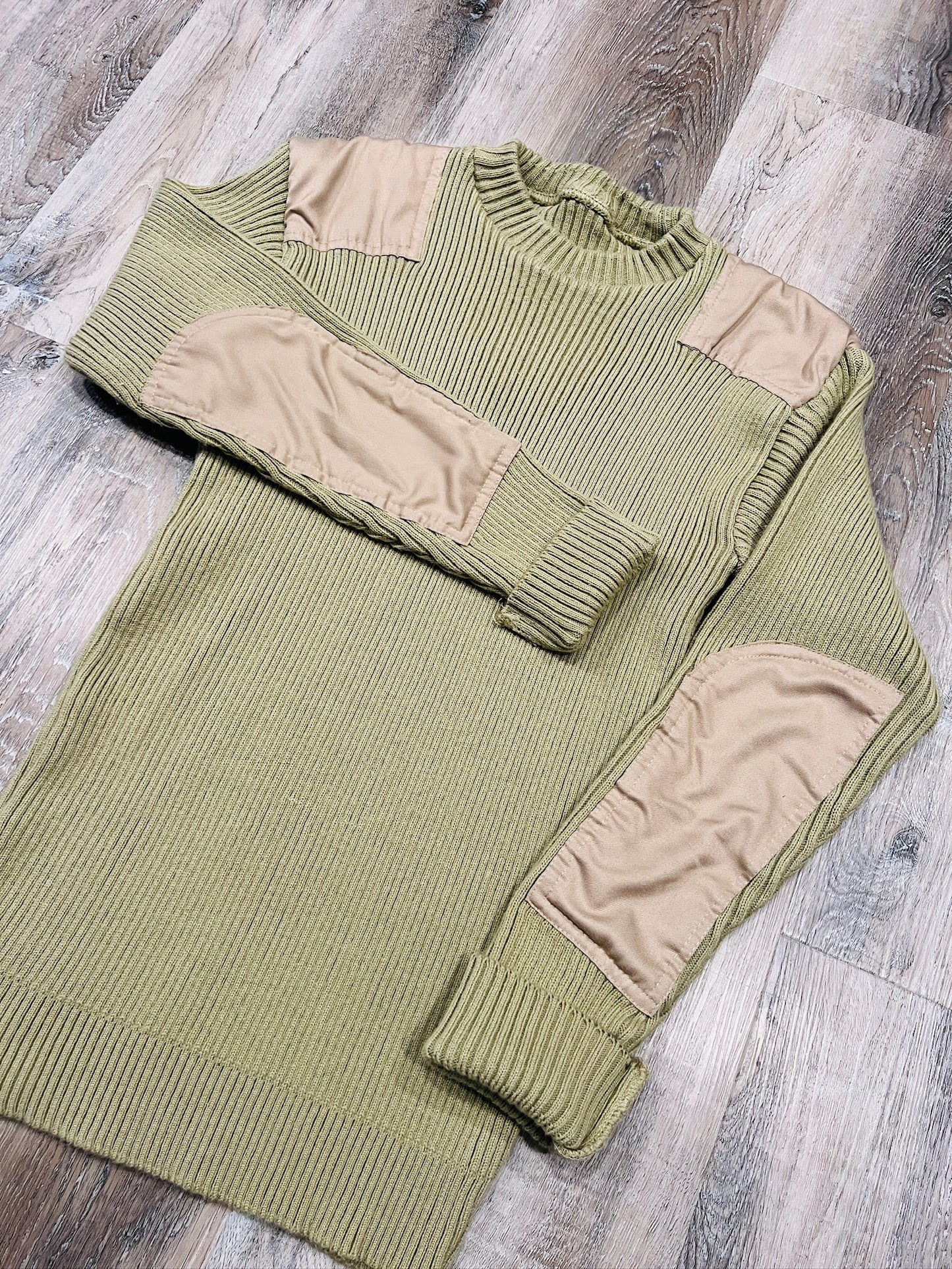 Vintage 1980s Military Khaki Green Patched Sweater | M/L