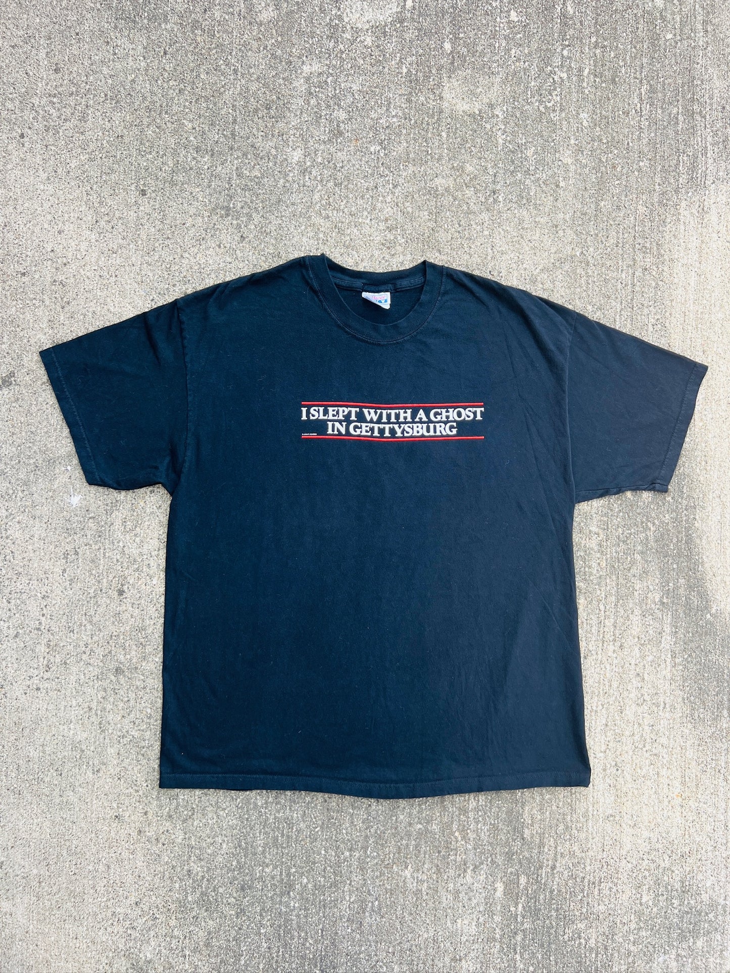 Vintage “I Slept With A Ghost In Gettysburg” Graphic Tee