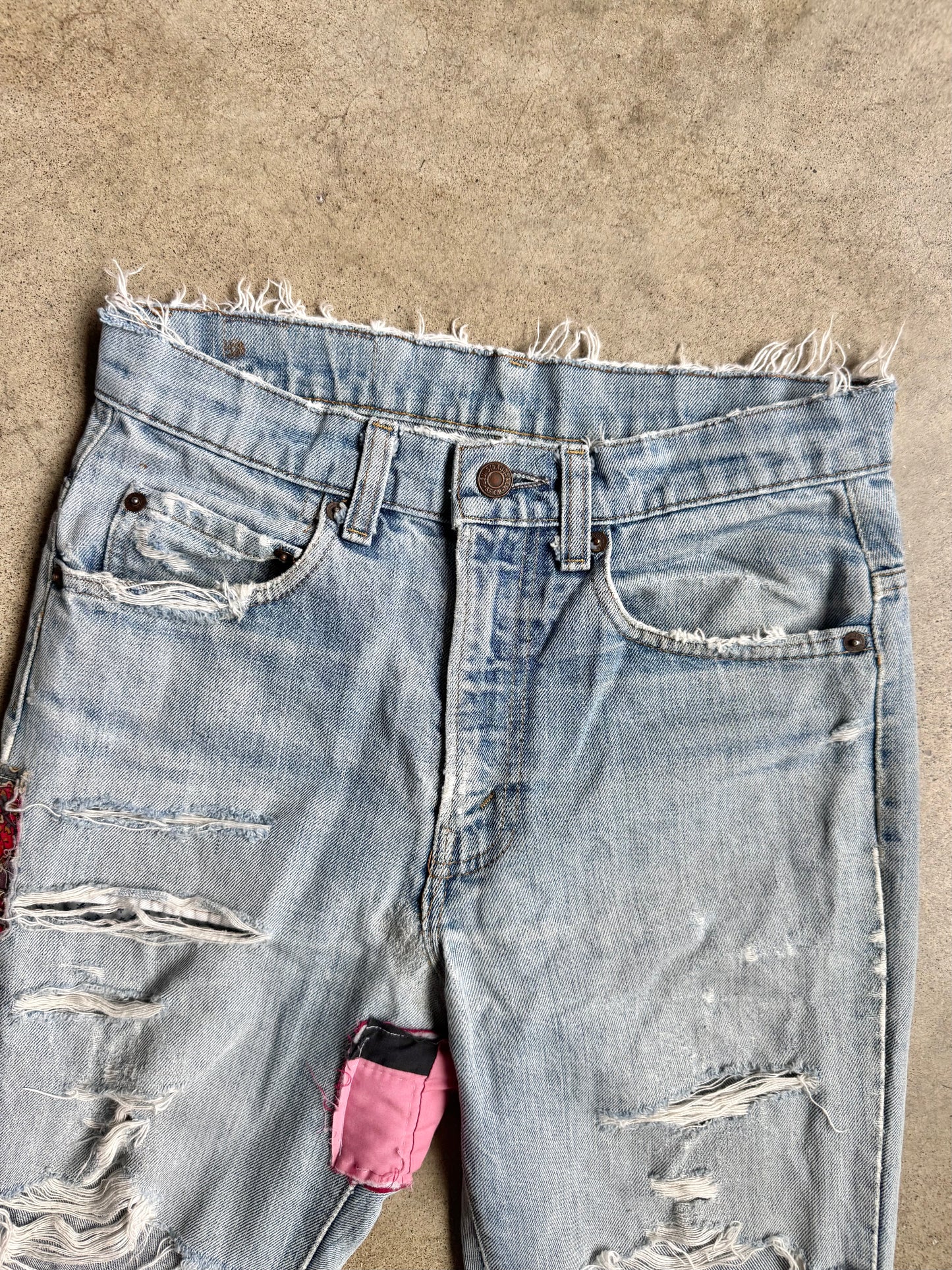 Vintage 1970s Levi’s Distressed Quilt Patched Flared Jeans | Waist 29”