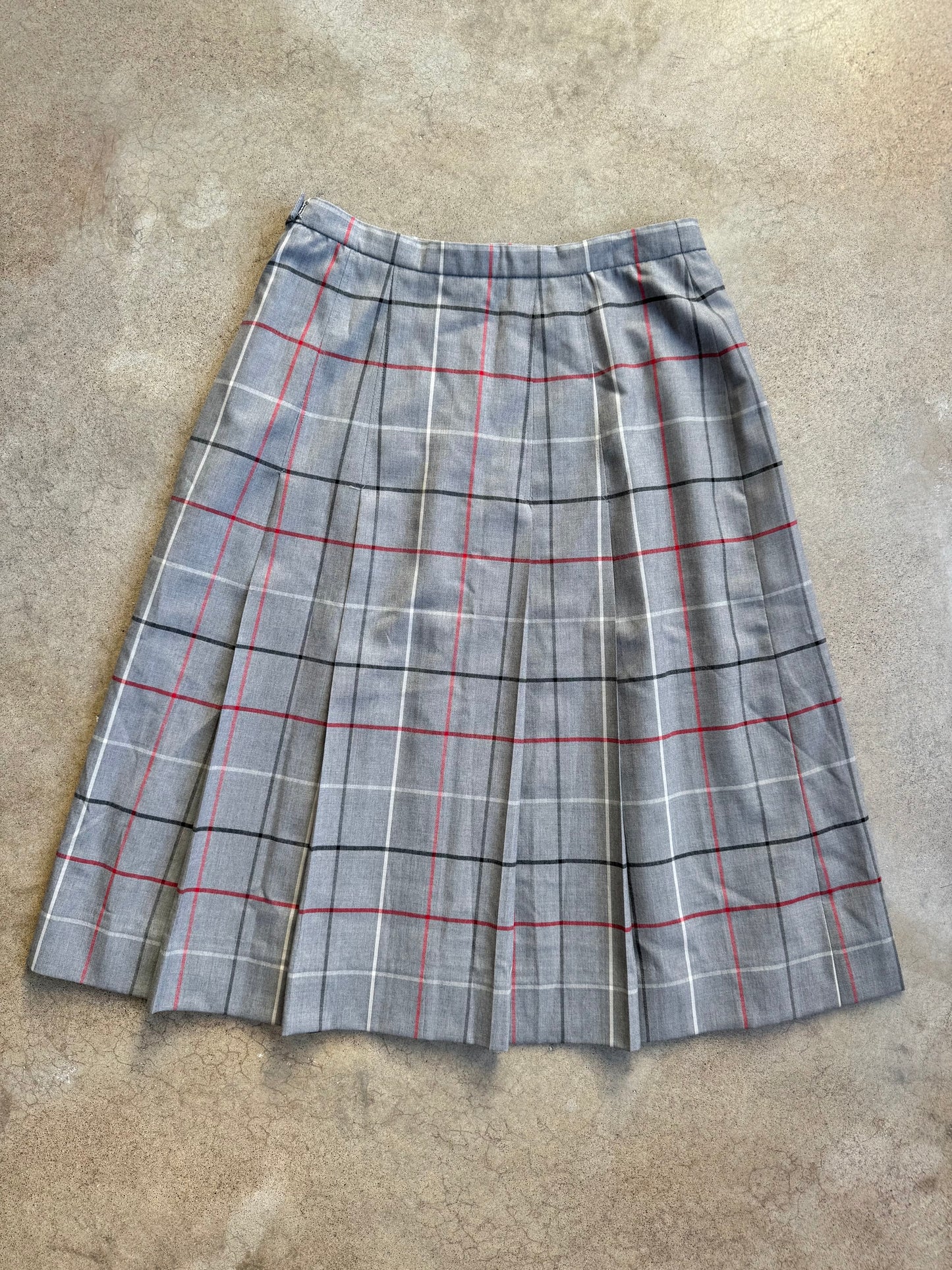 Vintage 1980s Burberrys’ Grey Plaid Pleated Wool Skirt | Waist 31”