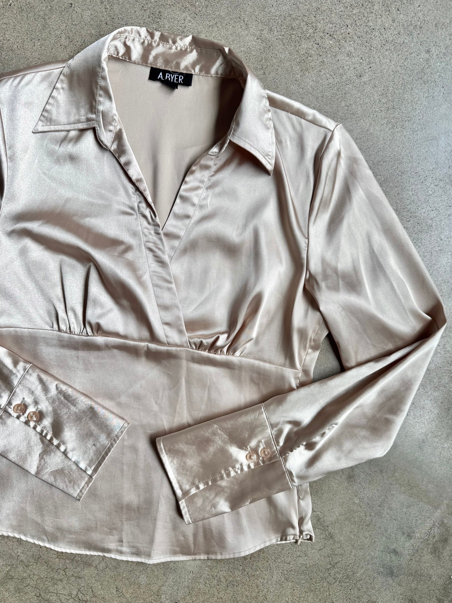 Vintage Y2K A. Byer Gold Satin Long Sleeve V-Neck Blouse | Large
