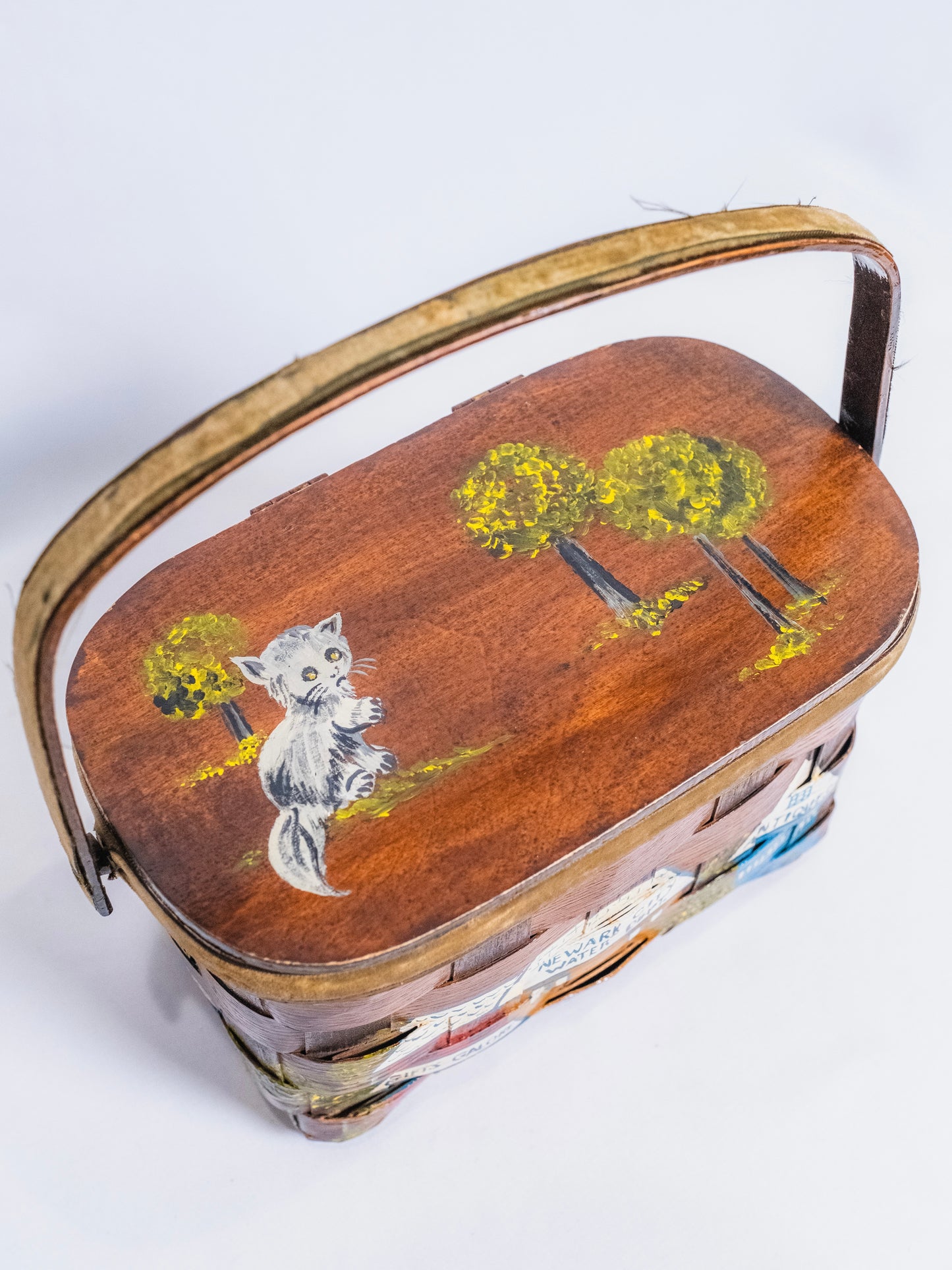 Vintage 1960s Woven Wood Hand-Painted "Newark City" Basket Purse