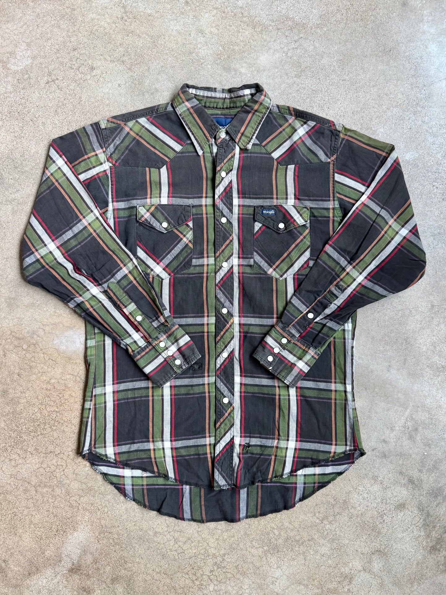 Vintage Wrangler Distressed Plaid Western Pearl Snap Shirt | Medium
