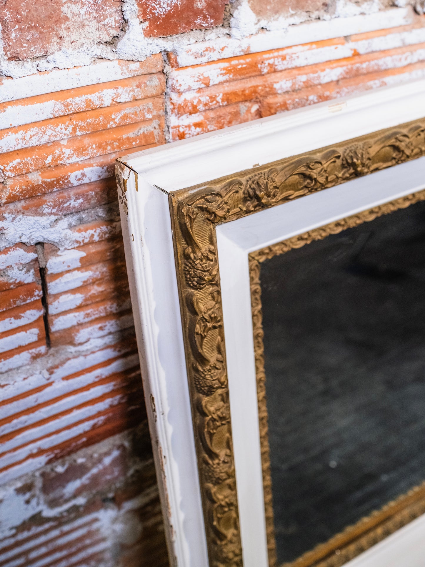 Antique 19th-Century White Frame & Gold Ornate Plaster Molded Border Mirror