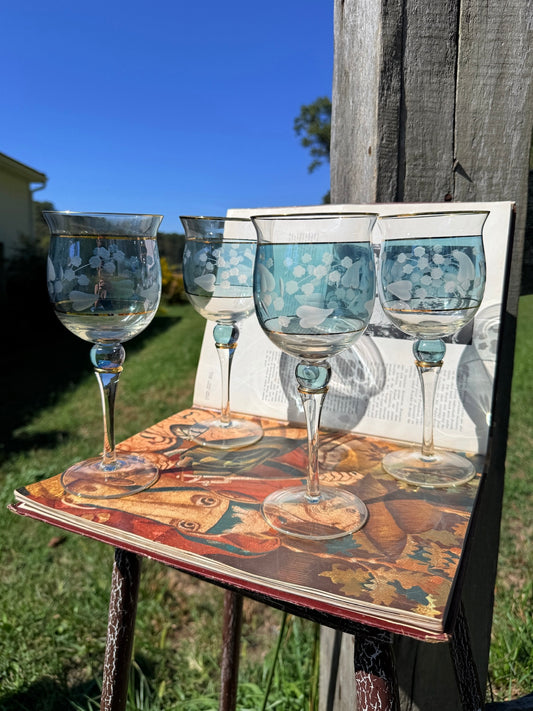 Vintage 1970s Crystal Clear Ind. Katherine Blue Floral Stemmed Goblet Wine Glasses | Set of 4