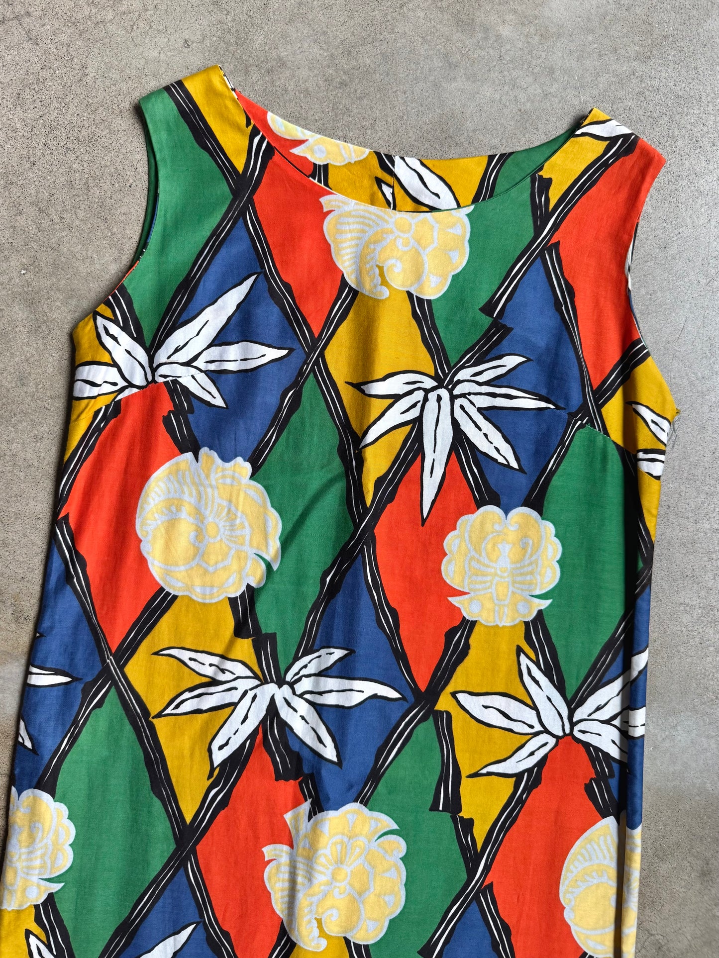 Vintage 1960s Hale Aloha Custom-Made Bright Hawaiian Shift Dress | S/M