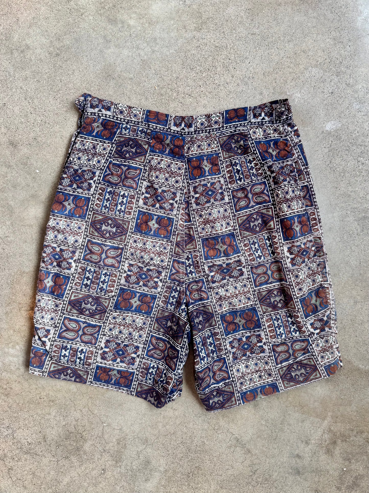 Vintage 1960s Paisley Print High-Waisted Cotton Shorts | Waist 28”