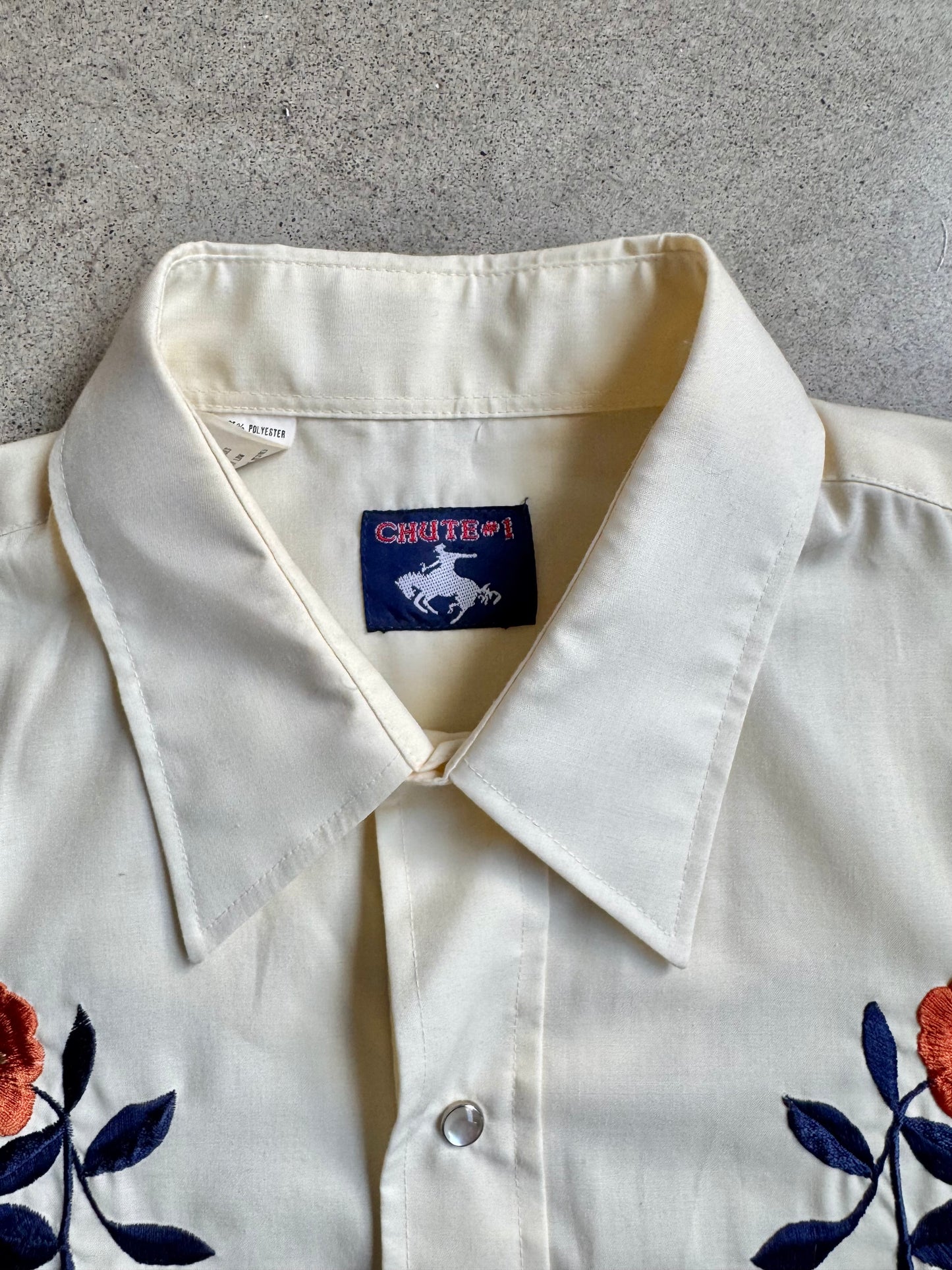Vintage 1970s Chute #1 Floral Embroidered Western Pearl Snap Shirt | Medium