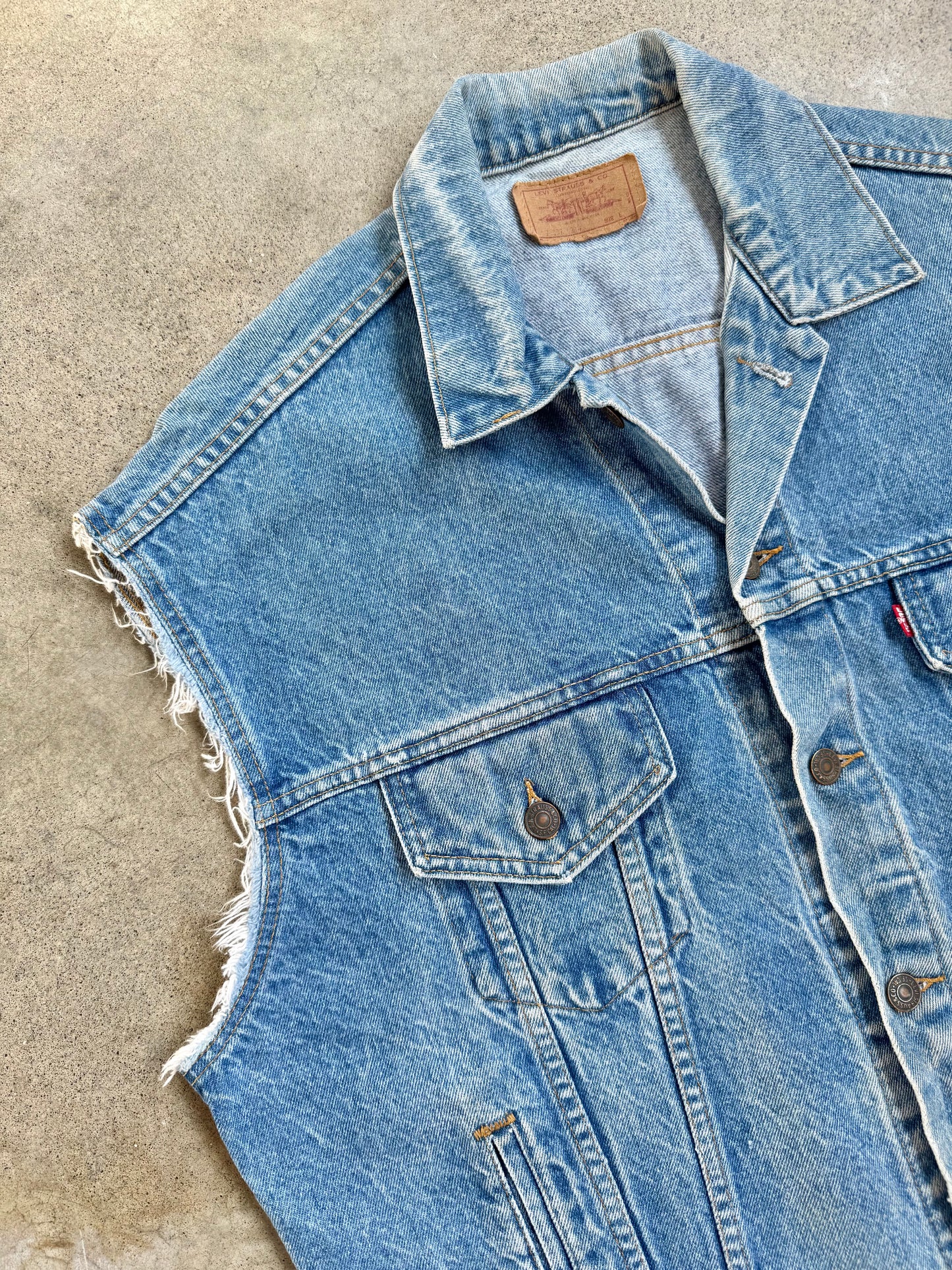 Vintage 1980s Levi's Red Tab Cut-Off Denim Vest | Large