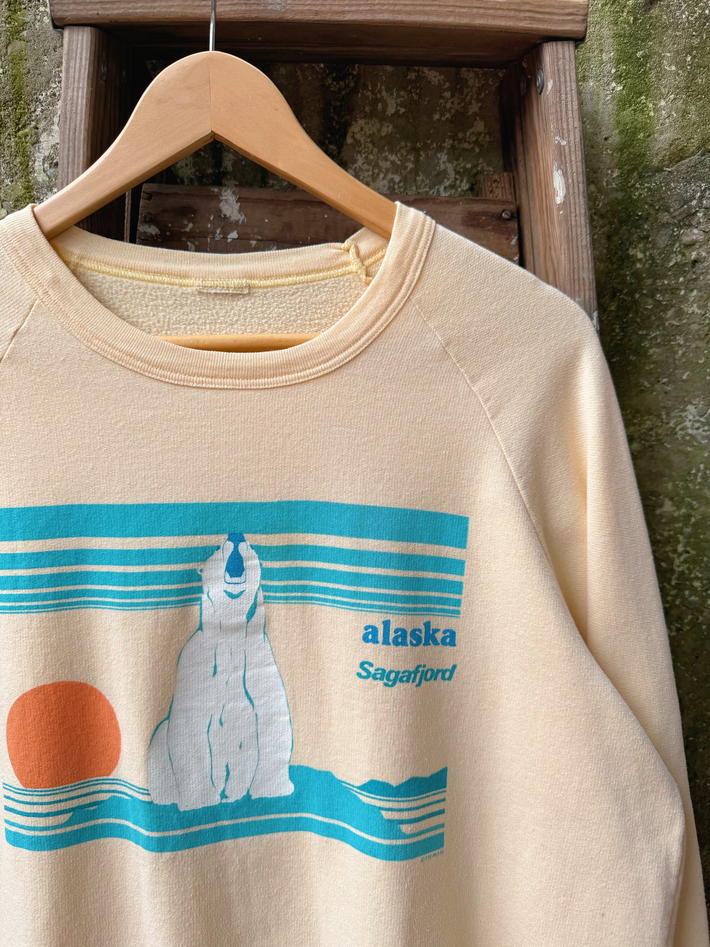 Vintage 1980s Pale Yellow Alaska Sagafjord Graphic Sweatshirt