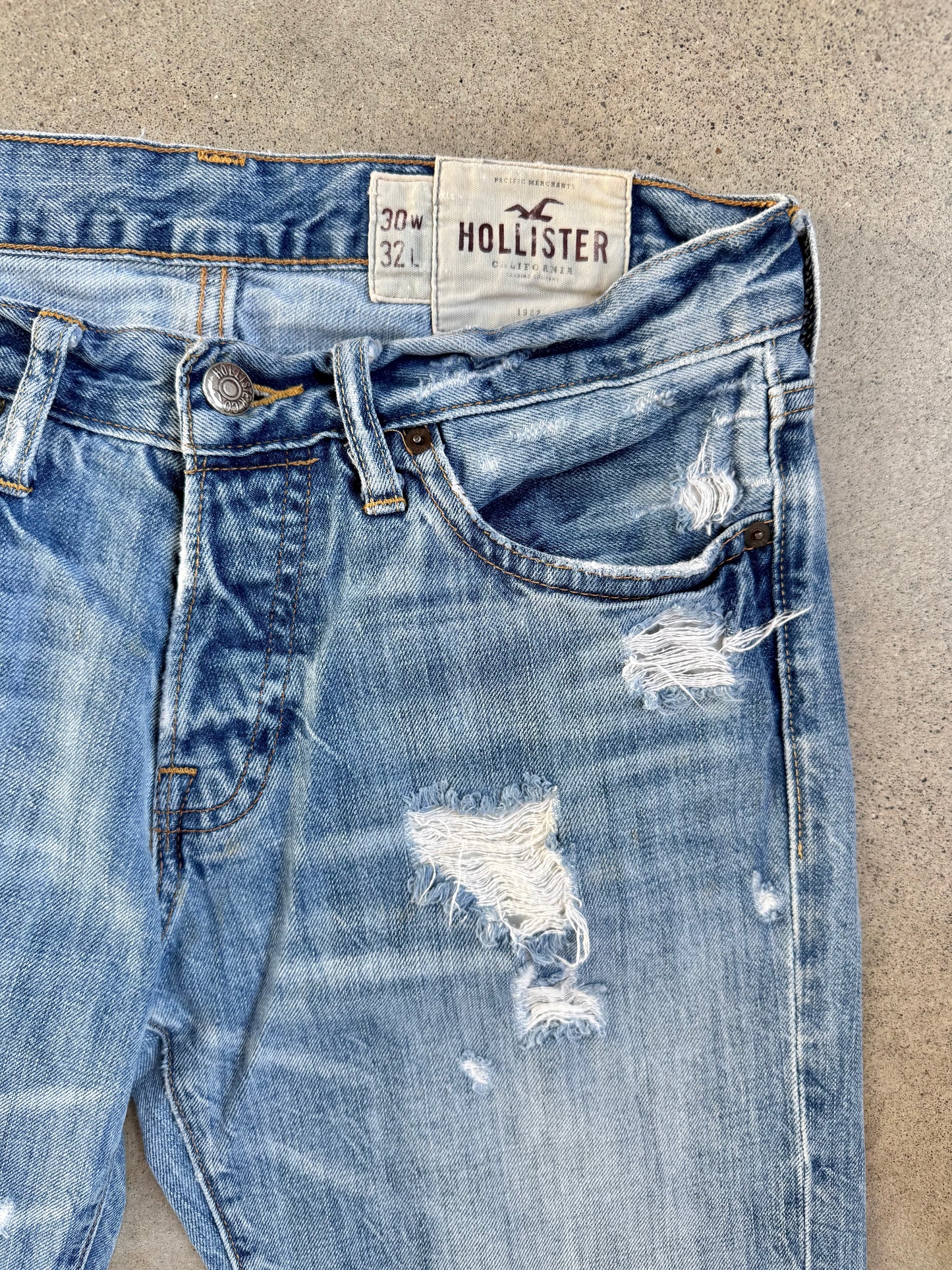 2000s Hollister Hermosa Distressed Low-Rise Bootcut Jeans | 30x32