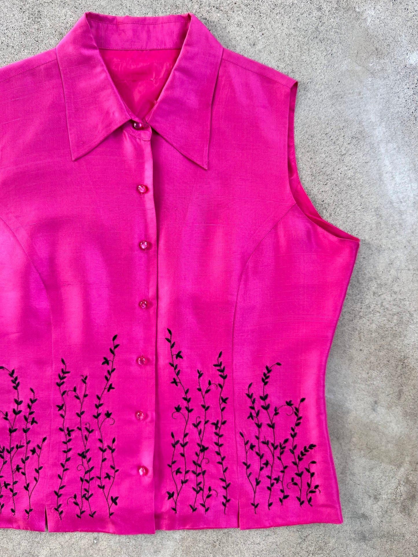 Vintage 1990s Pink Floral Embroidered Sleeveless Silk Blouse | M/L
