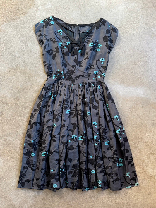 Vintage 1950s Handmade Blue & Black Floral Short Sleeve Pleated Dress | M/L