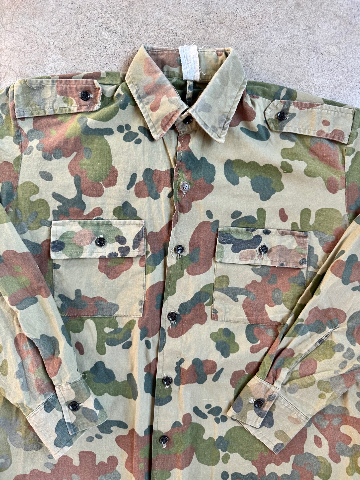 Vintage Romanian Army M94 Mosaic Camo Field Shirt | Medium