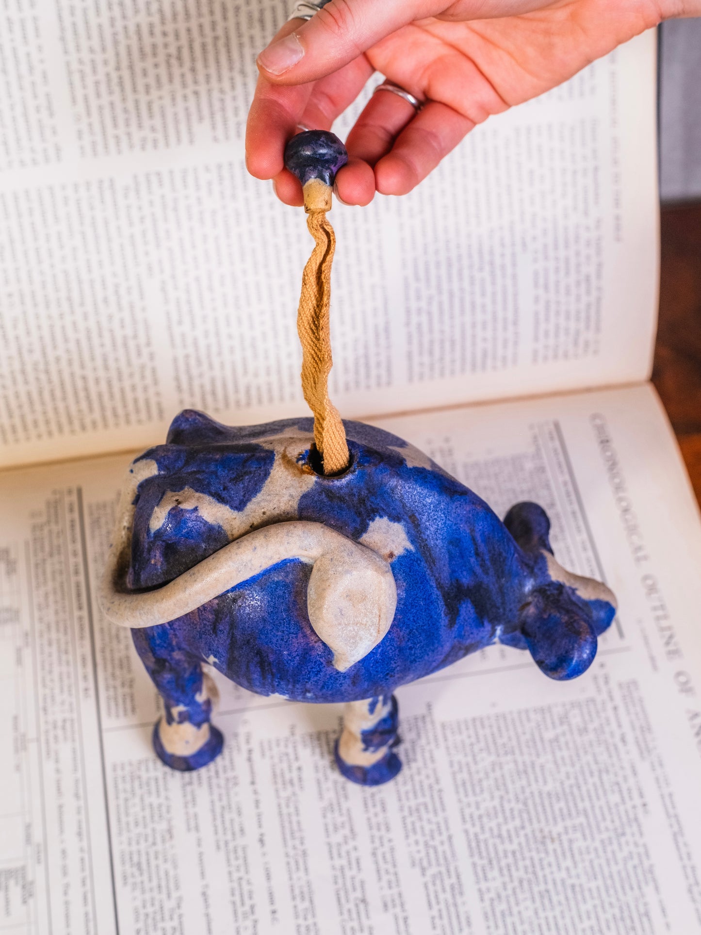 Vintage 1980s Dwight Davidson Blue & Grey Cow Oil Lamp Figurine