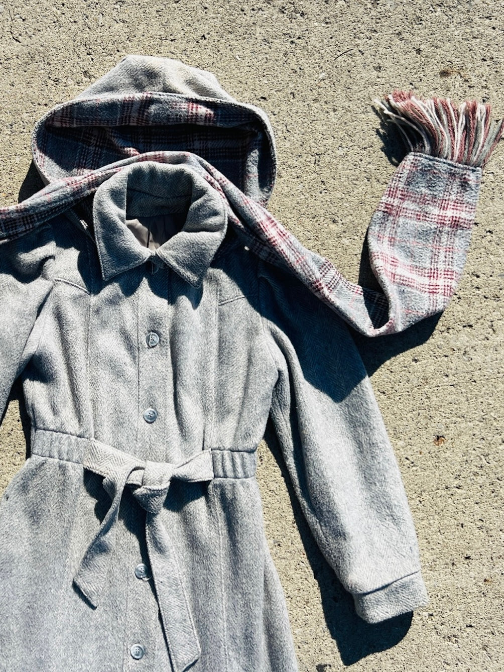 Vintage Grey Tie Front Hooded Overcoat & Plaid Scarf | XS/S