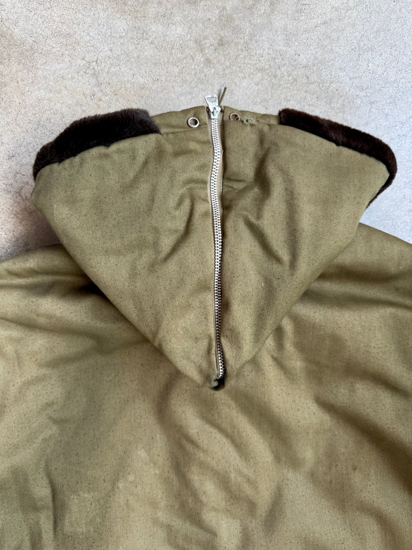 Vintage 1940s/50s Distressed Military Parka Jacket | Large