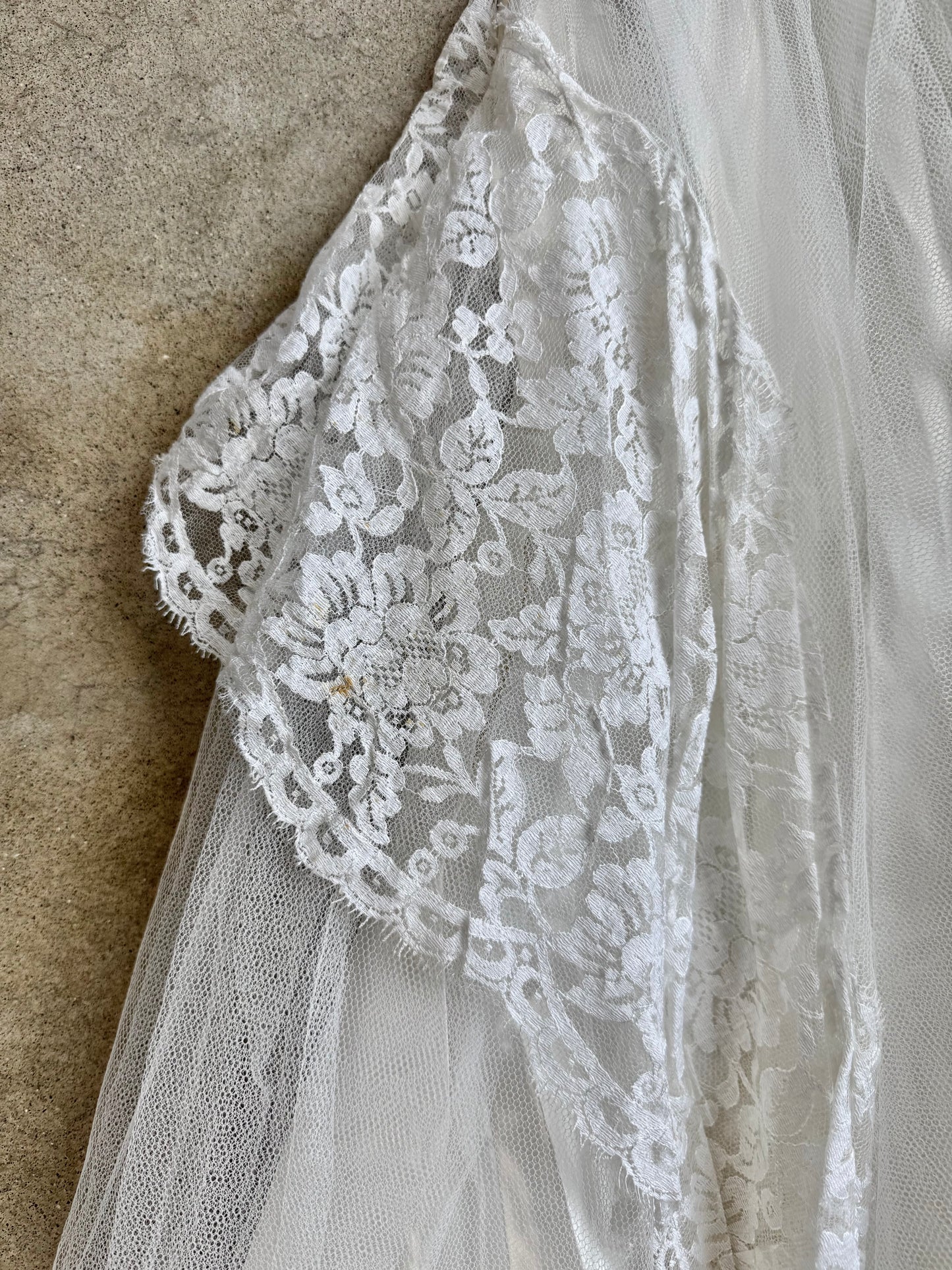 Vintage 1950s Handmade White Lace Tea-Length Tulle Skirt Wedding Gown | XS