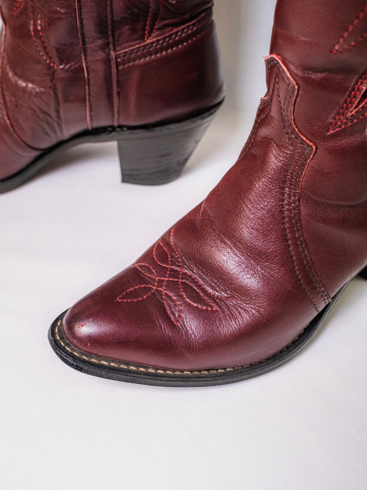 Vintage 1980s Durango Burgundy Leather Heeled Cowboy Boots | Women’s 8.5