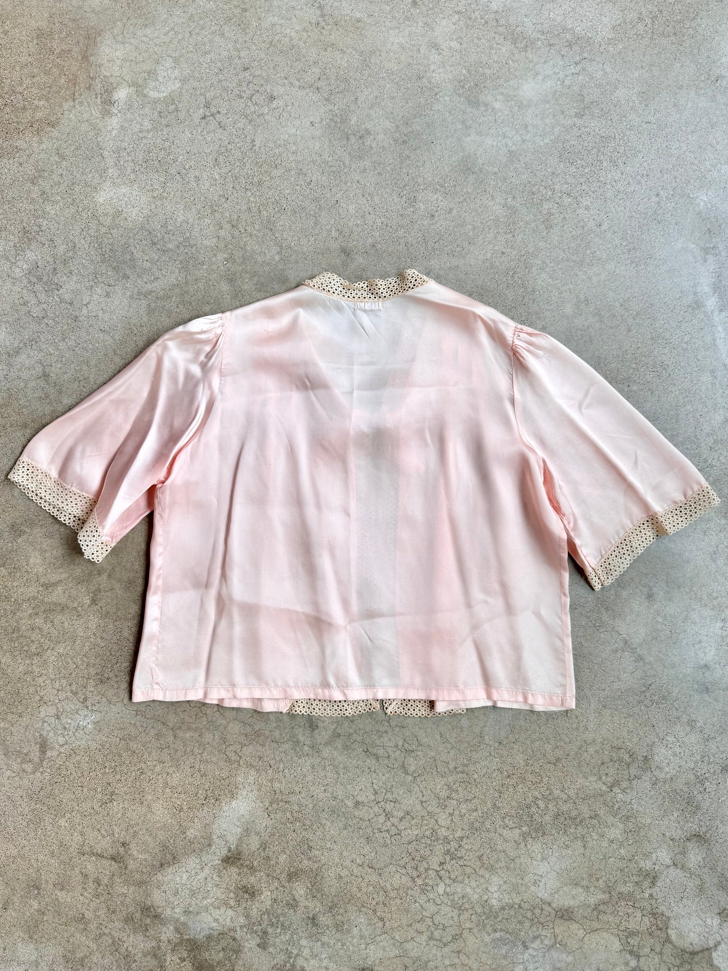 Vintage 1930s Rollins Pale Pink Satin Lace Trim Bed Jacket | Medium