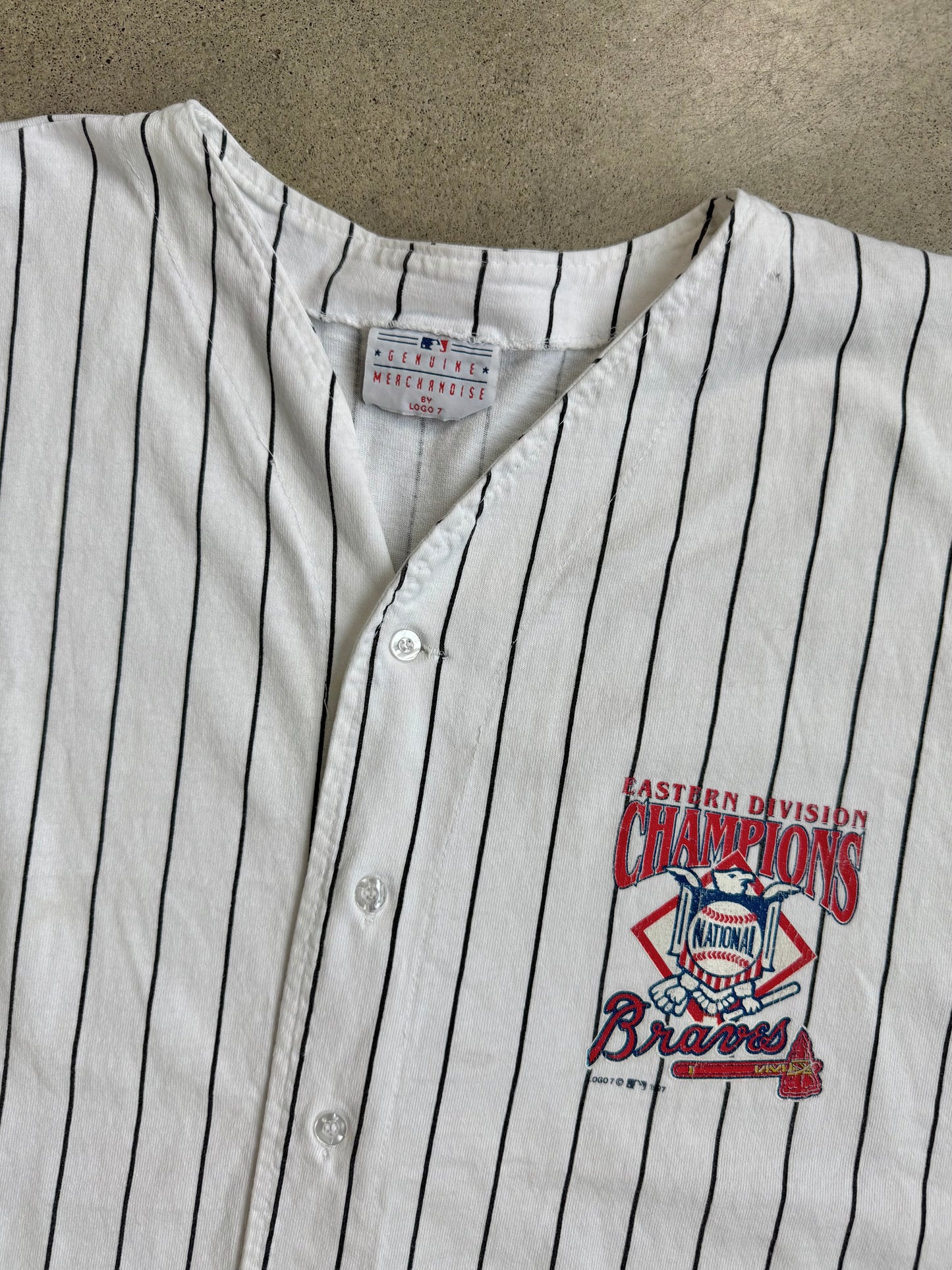 Vintage 1990s Logo 7 Atlanta Braves Pinstripe Cotton Baseball Jersey | XL