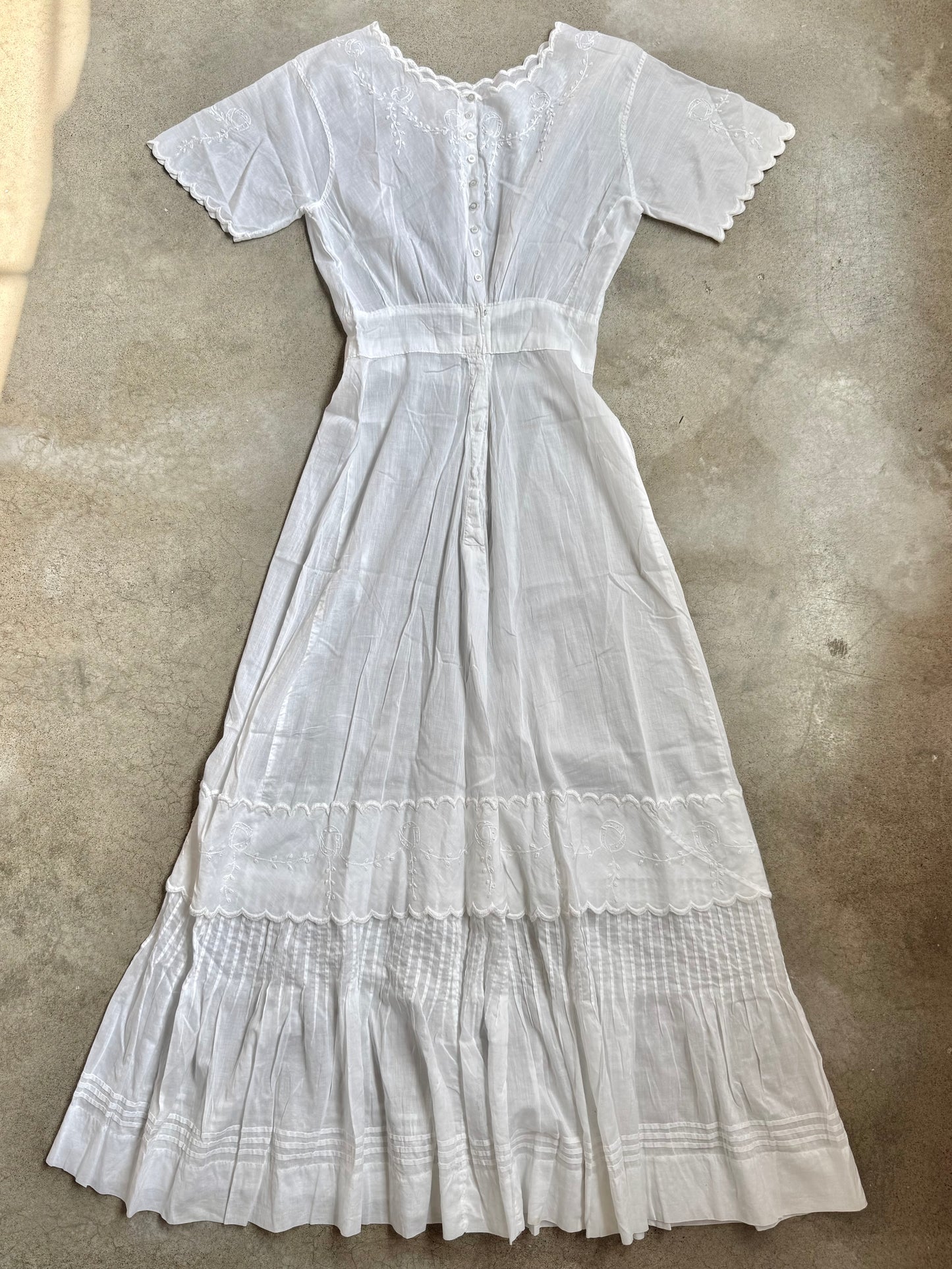 Antique 1900s Edwardian White Embroidered Scallop Trim Maxi Dress | XS