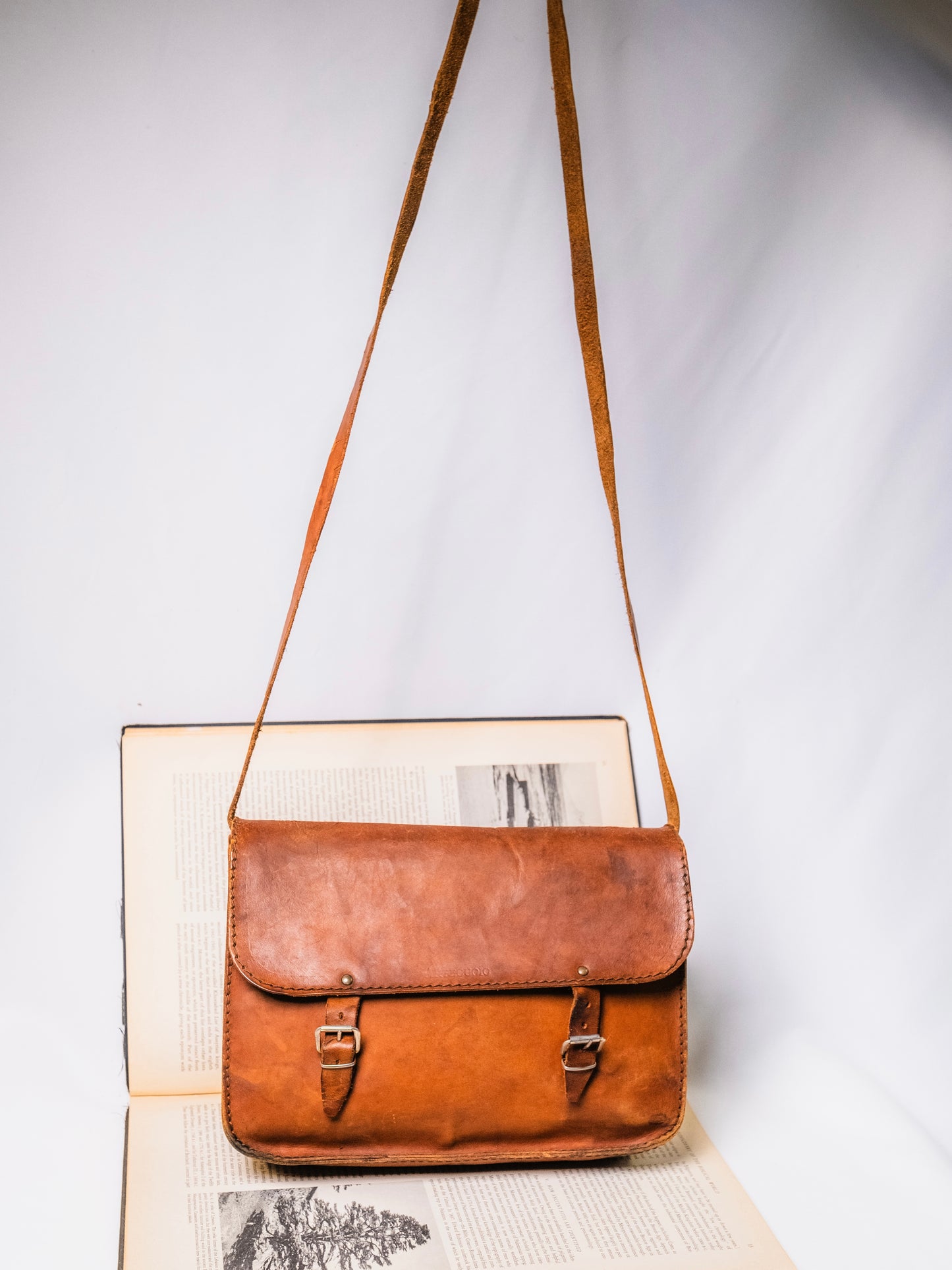 Arte Cuoio Italian Leather Crossbody Messenger Bag