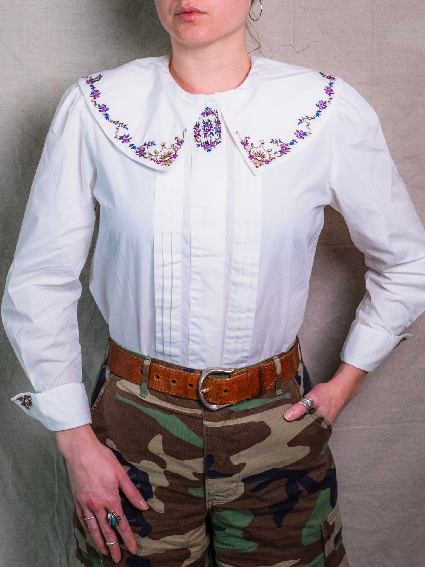 Vintage 1990s Bryn Connelly White Floral Embroidered Cotton Blouse | Medium