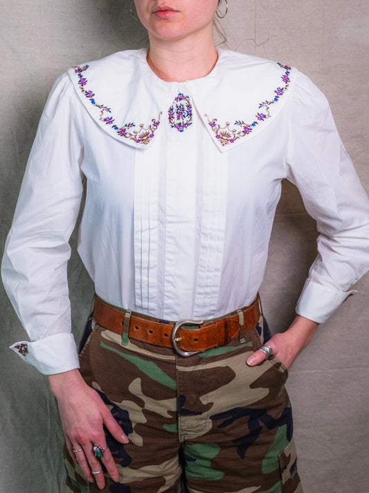 Vintage 1990s Bryn Connelly White Floral Embroidered Cotton Blouse | Medium